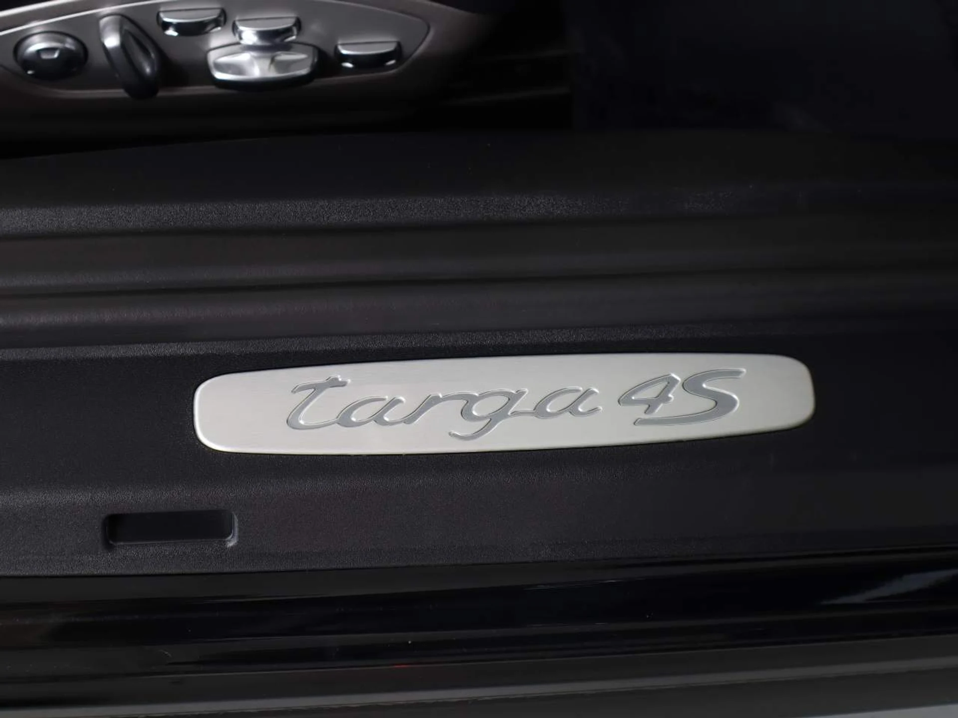 mph021_4113949756_00168d4b37694f08134cbf77429ac415_fad69ddfba