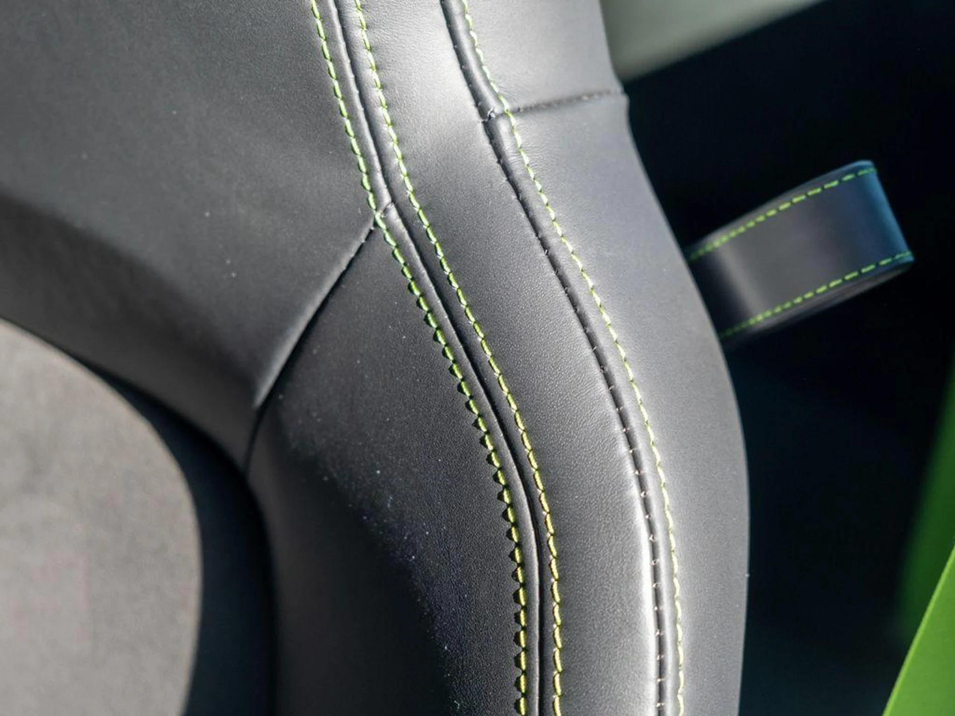 mph021_4114704010_U_V8_N2l_Vhc_Dyct_Vp05i26_Du_KDJQ_5f44233abb