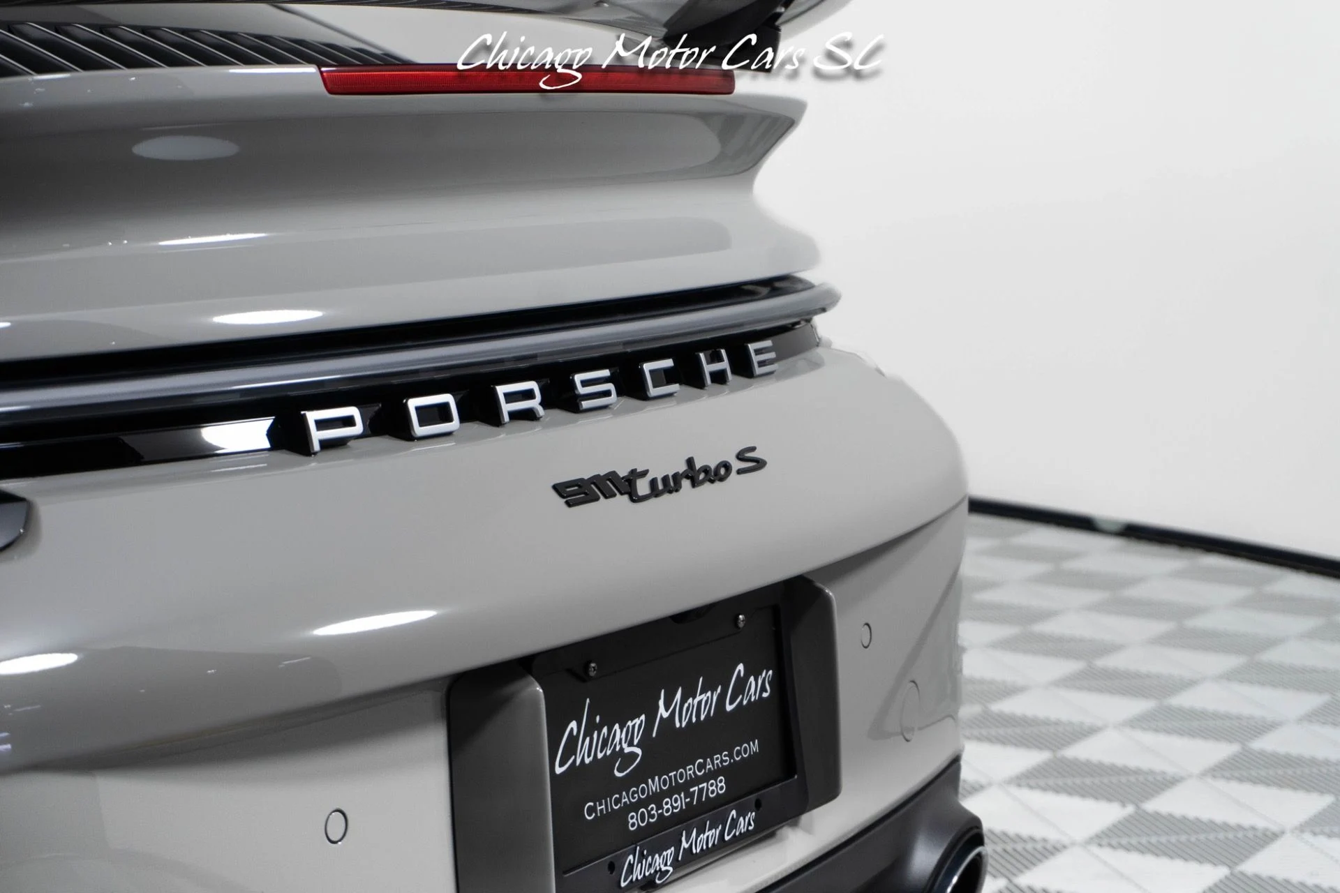 mph021_4120882187_13540_p22_l_5cf9f8b556