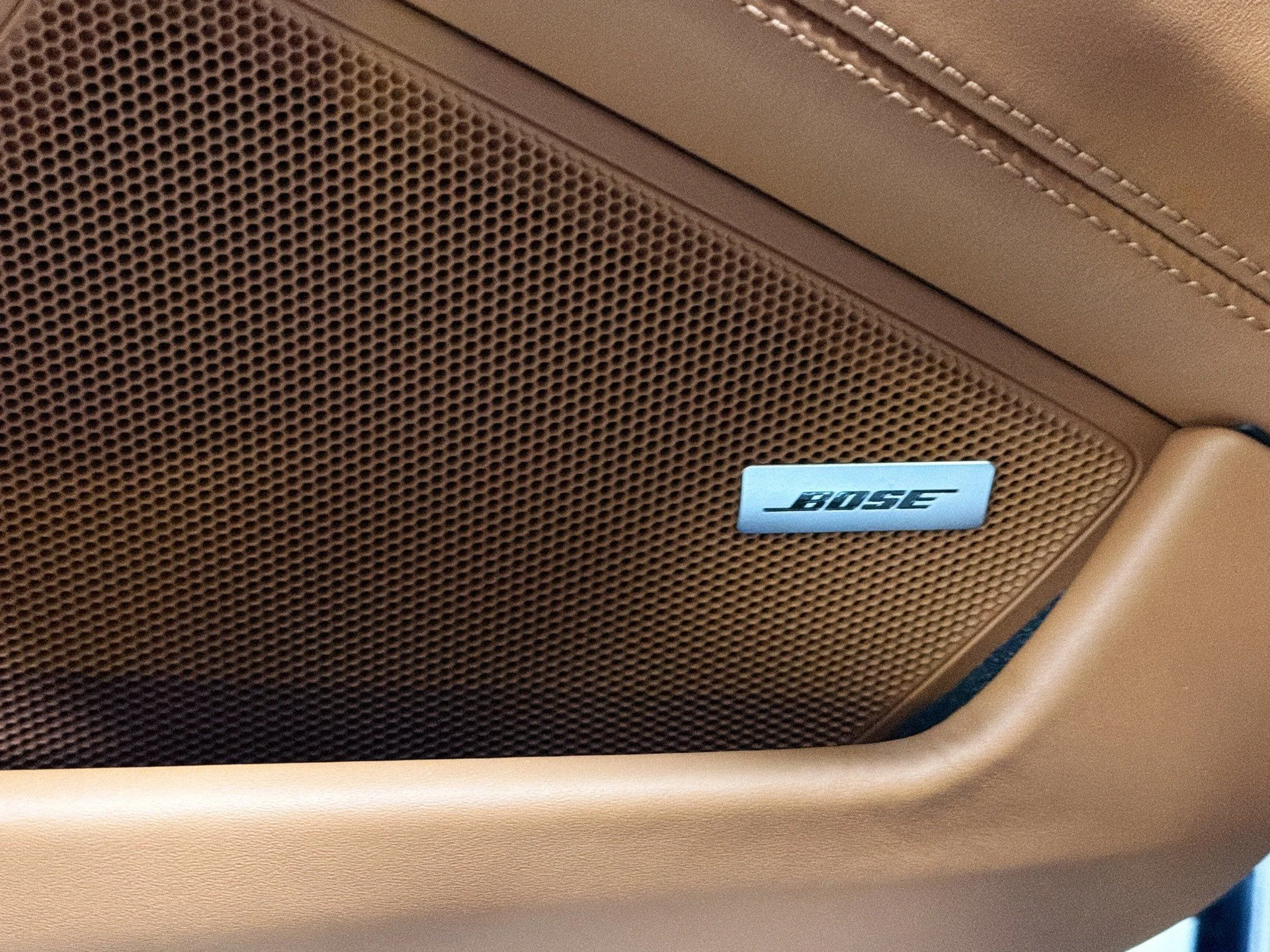 mph021_4123256805_3438441e1e318c4eef9dc596e921dca4_844587169d