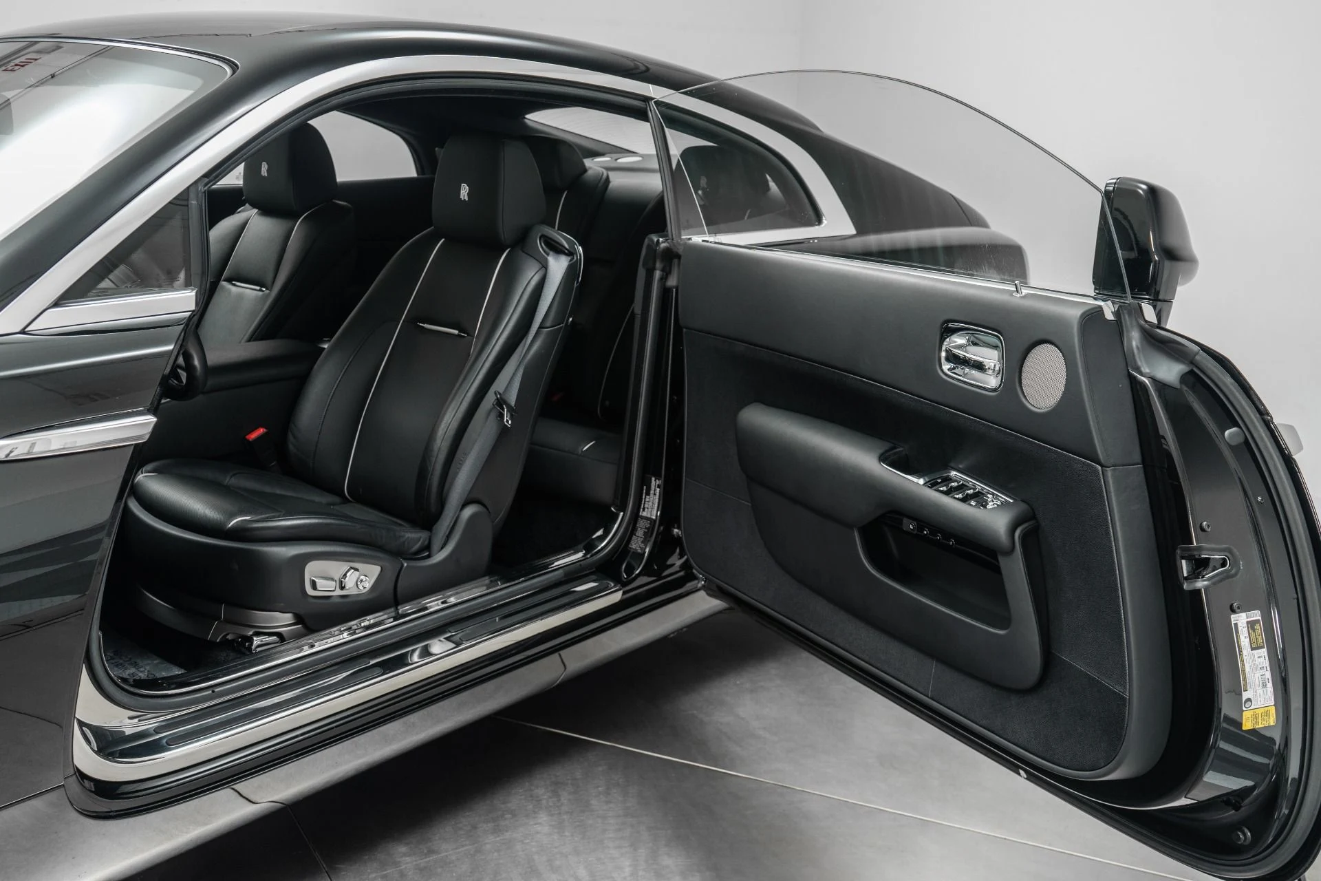 mph021_4123985011_Used_2015_Rolls_Royce_Wraith_Driver_Assistance_1_Low_Miles_V12_Power_1774989335_276bbbde0d