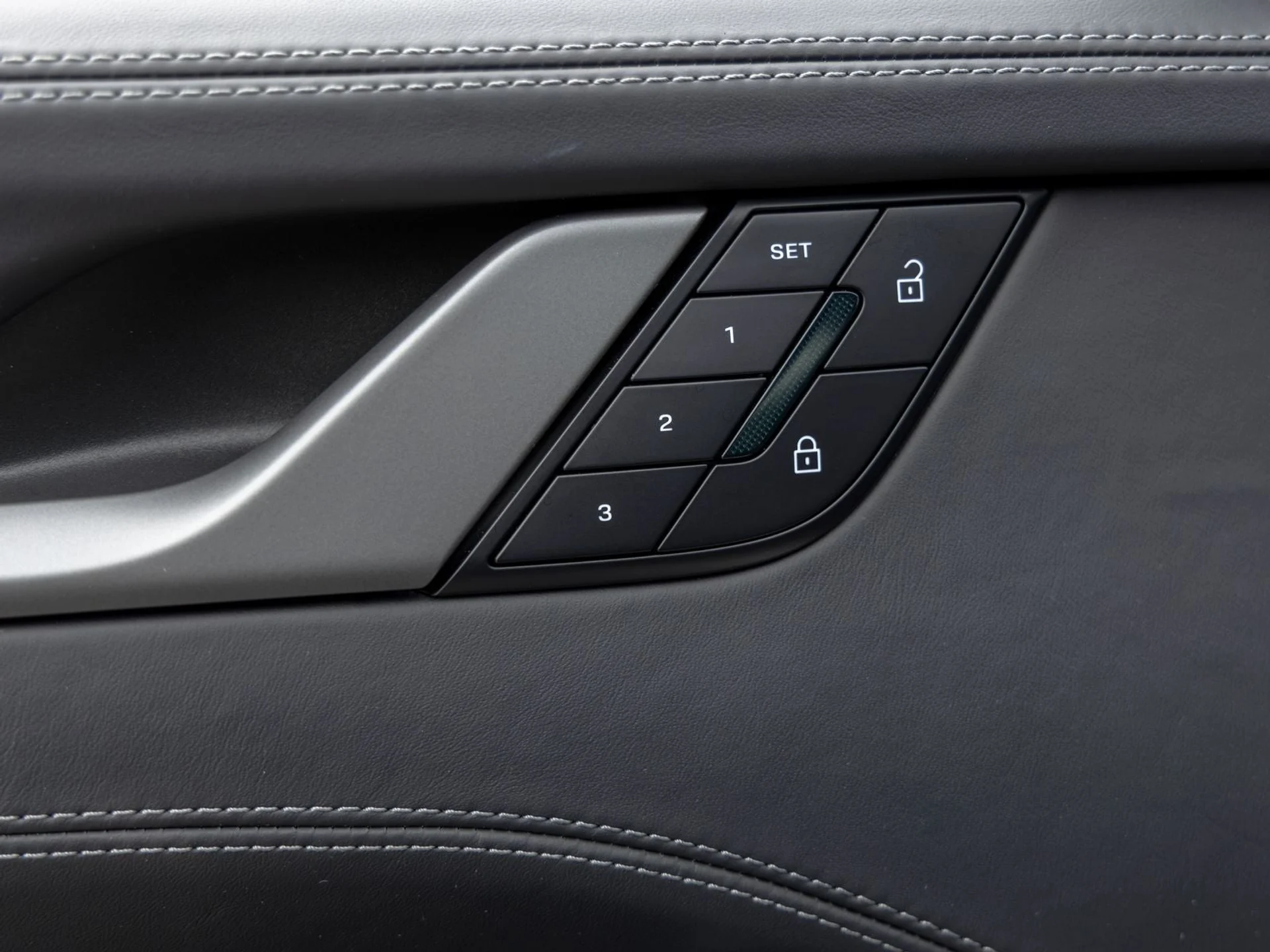 mph021_4126459764_22_07112a6b12