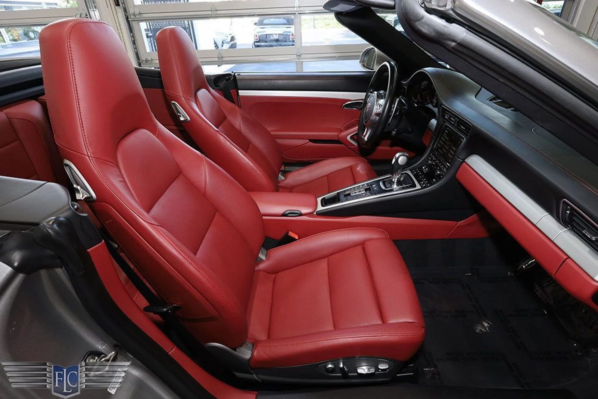 mph021_412797828_used_2014_porsche_911_turbocabriolet_9689_22886118_22_1024_1bc5b9f126