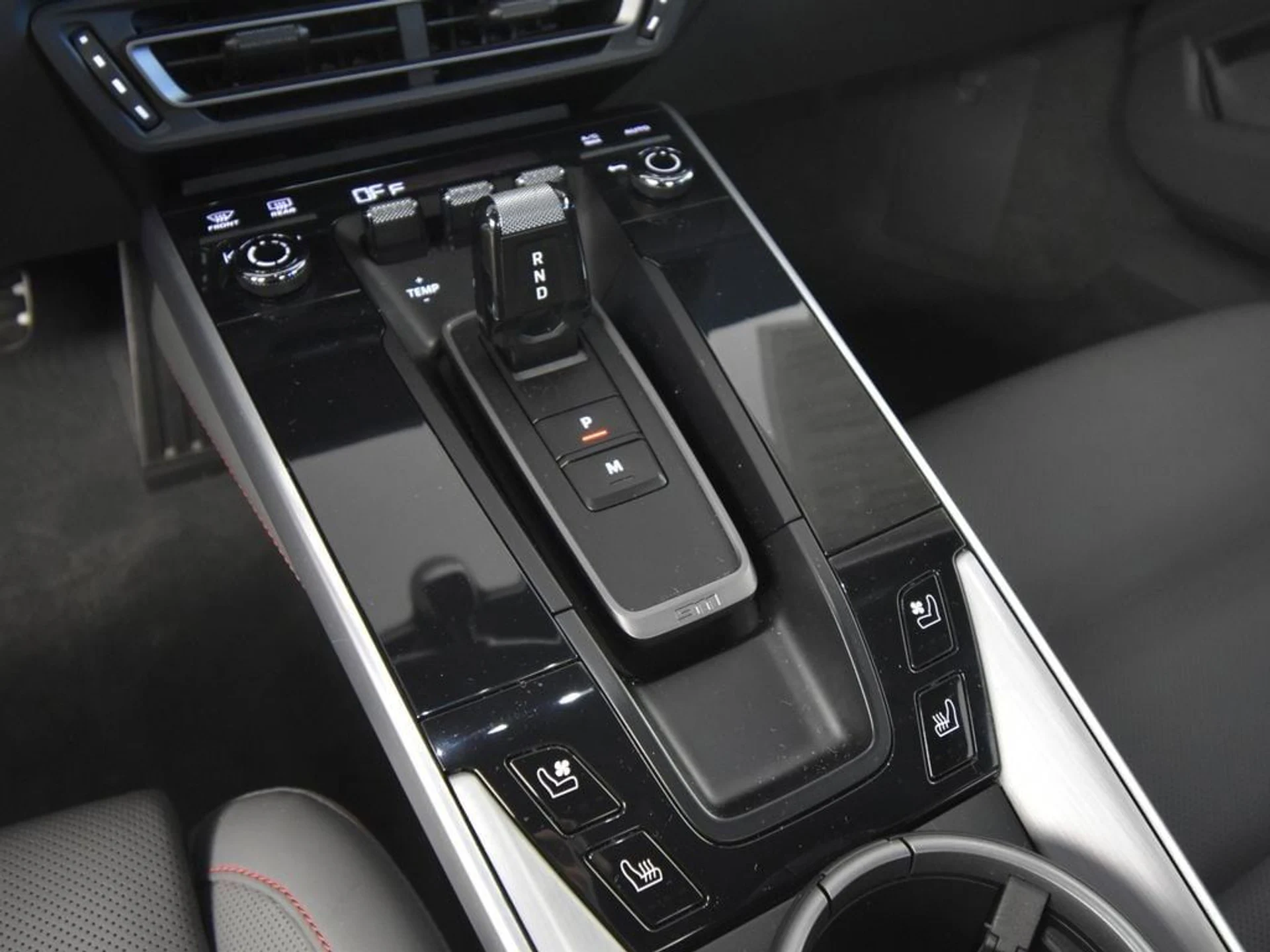 mph021_4128621214_e6b1fbe88ea5a5d9350d1669ac3e3241x_9687be8a40