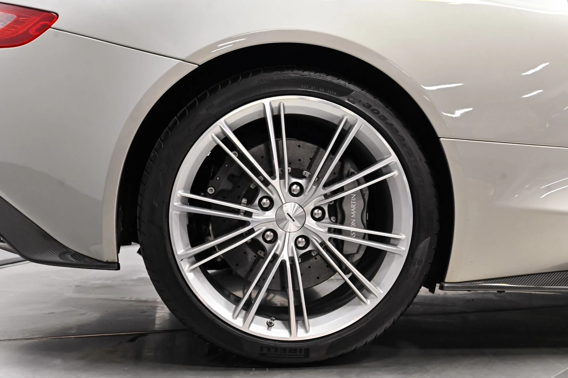 mph021_4129431783_Used_2014_Aston_Martin_Vanquish_V12_1793299602_6ef643c38c