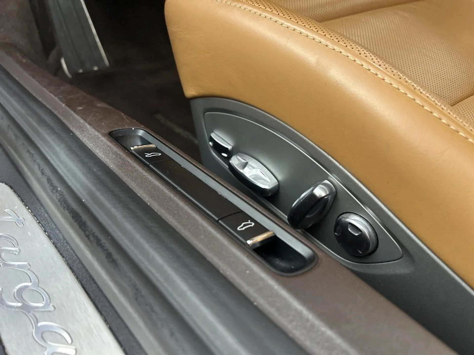 mph021_4129686618_a9953a9d7ec24a77e85d8b77f6201481_f84ecbf7cb