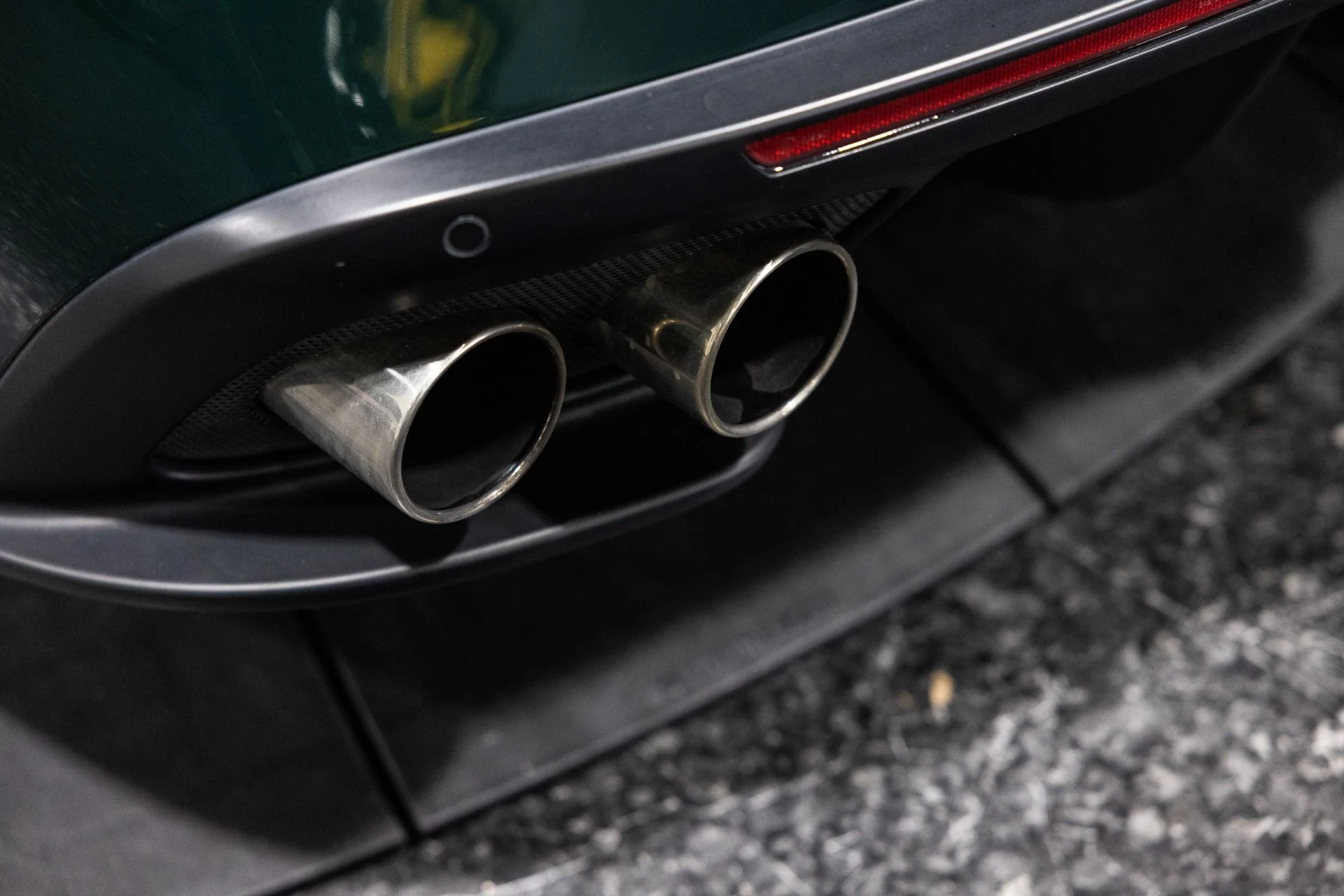 mph021_4133765078_Used_2018_Ferrari_GTC_4_Lusso_Tailor_Made_70th_Anniversary_HUGE_STICKER_1772204837_d1a0f261f6