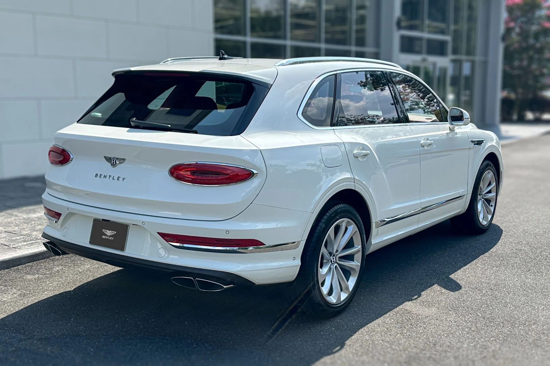 mph021_413557446_Used_2022_Bentley_Bentayga_V8_1786356429_a54b664ee5