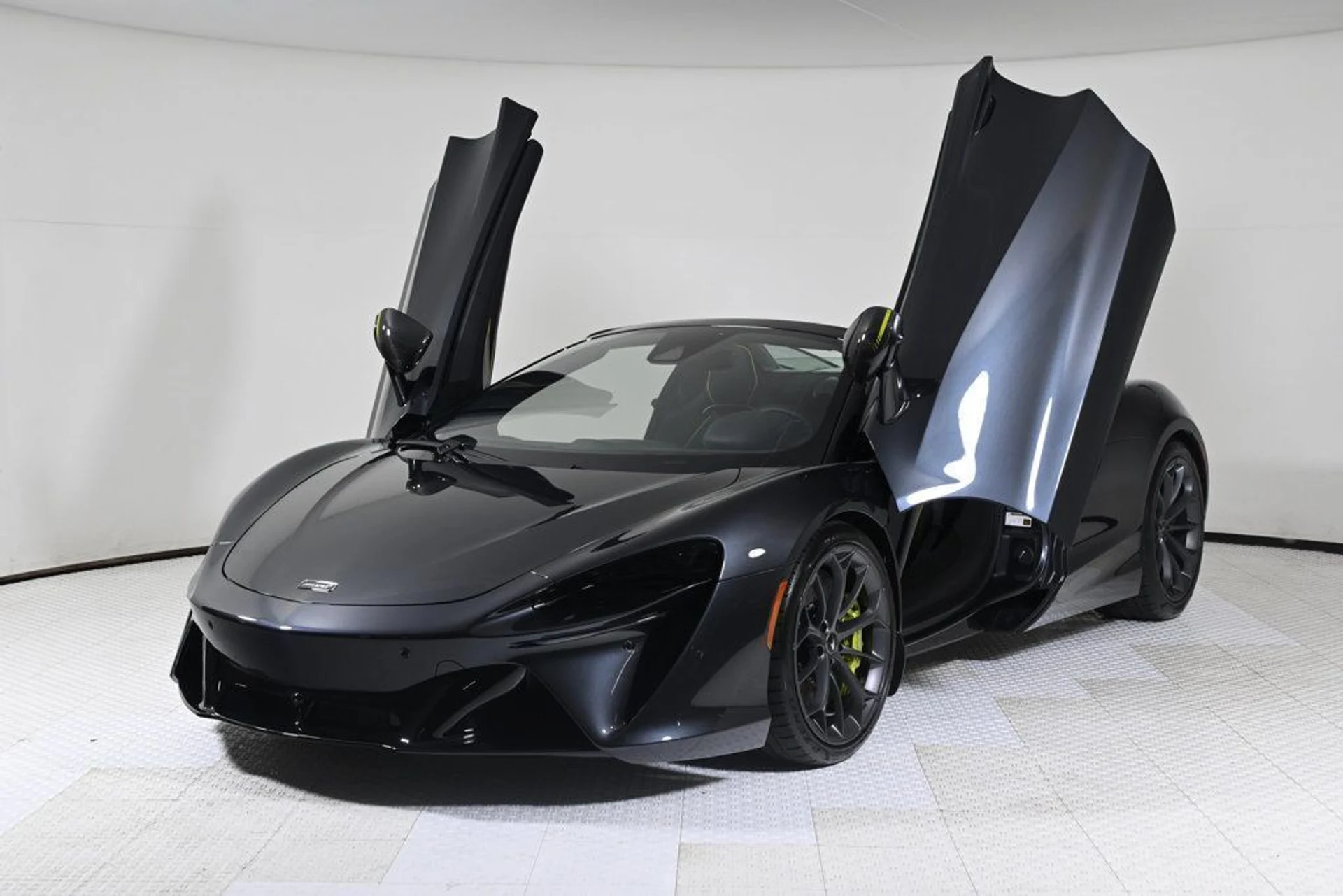 mph021_4139132392_new_2026_mclaren_artura_techluxspider_11350_22992420_22_1024_e17f4307fb