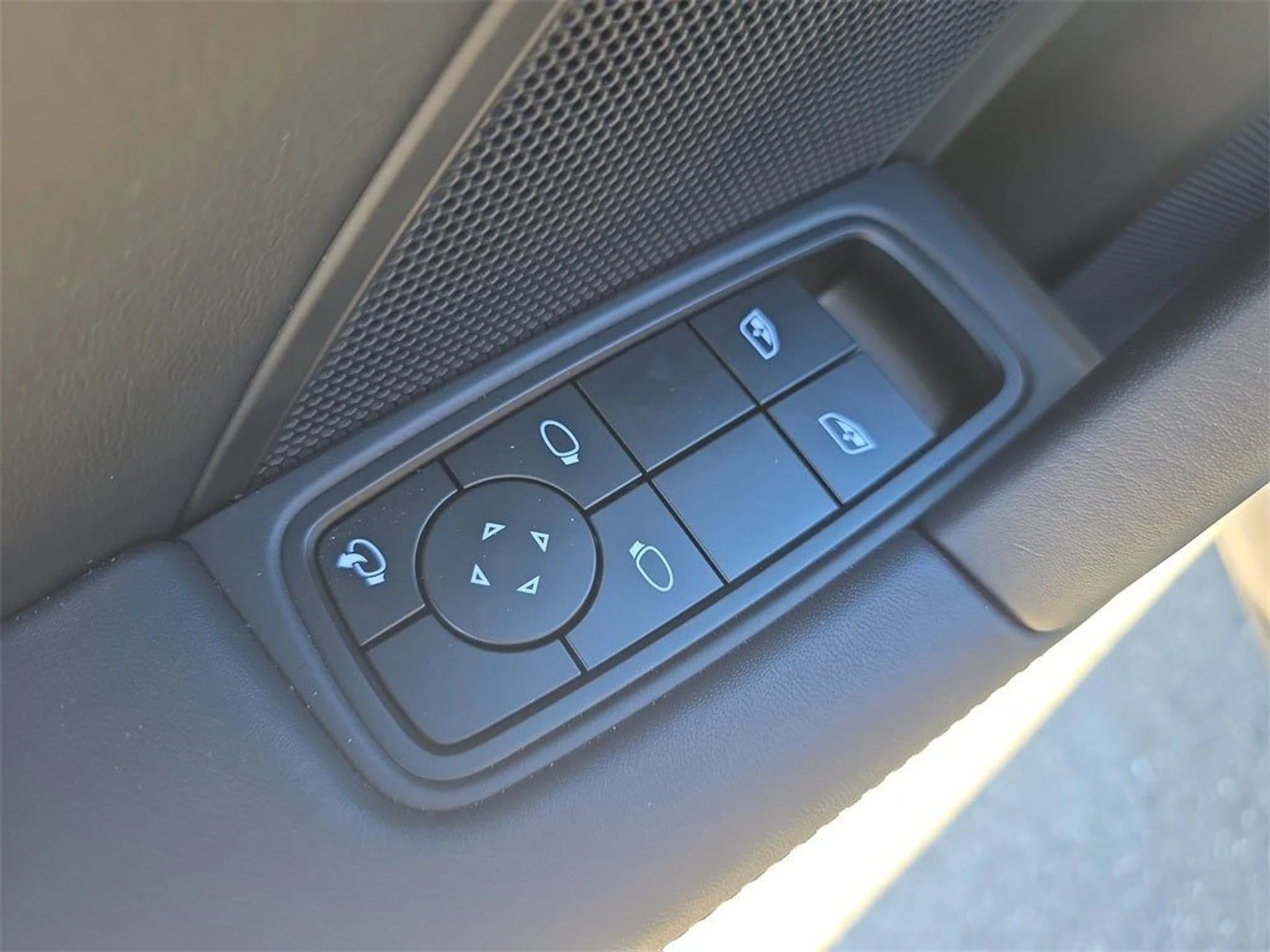 mph021_4146974716_22_ae42ceb781