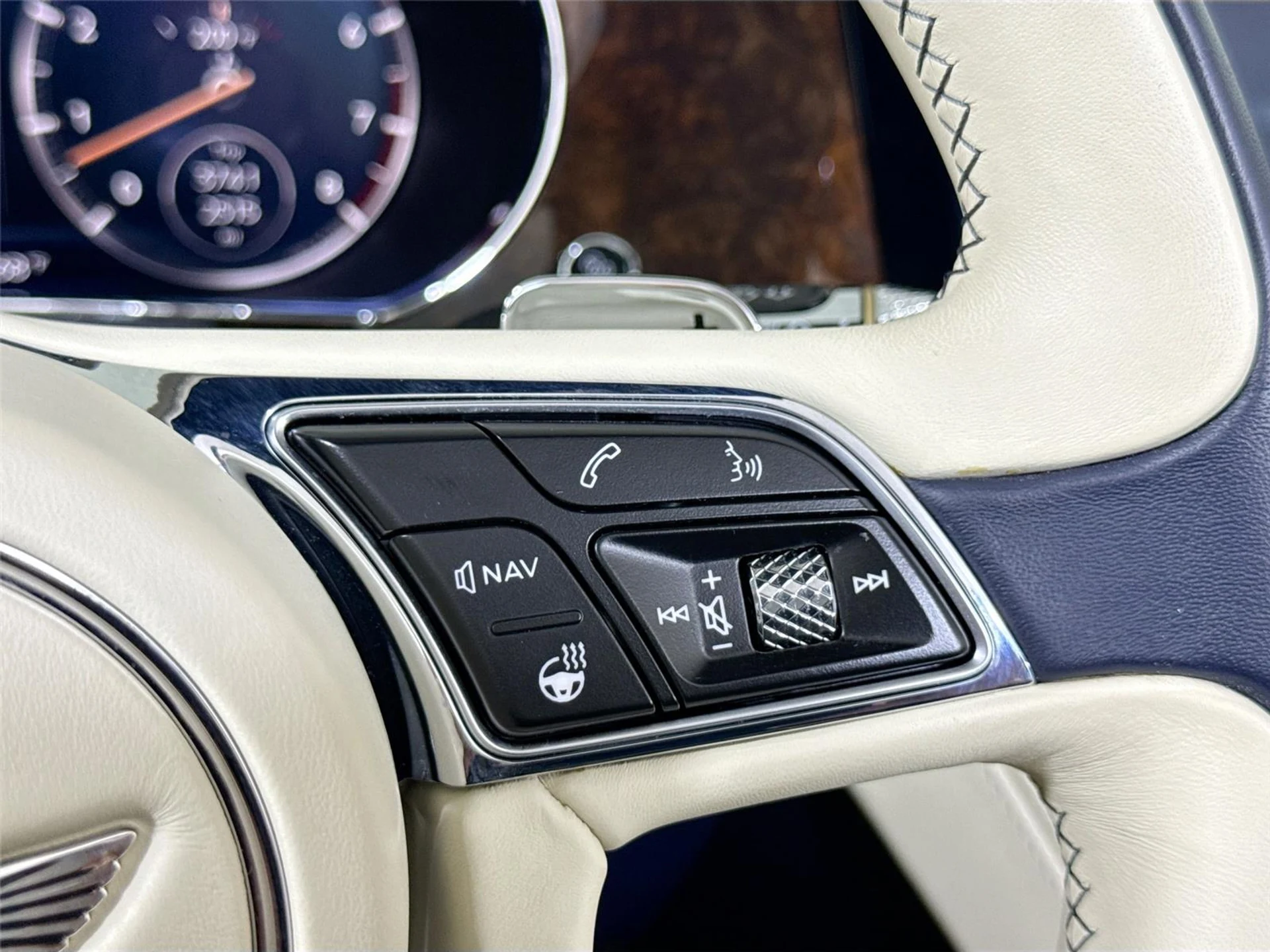 mph021_4149717399_6552d2a6f4d6d313597239c18230c2d2_fdfbaeed74