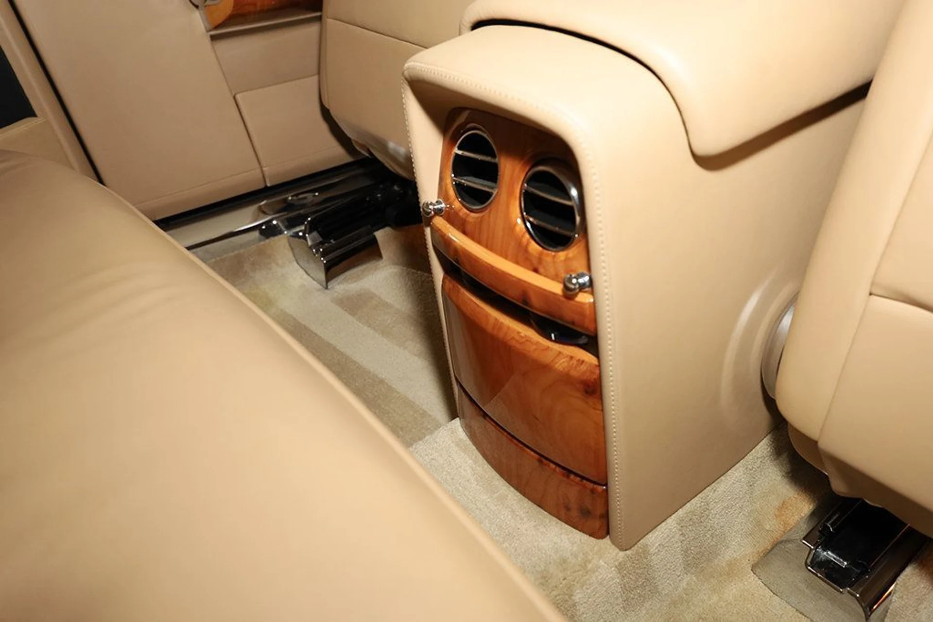 mph021_415057634_used_2010_rolls_royce_phantom_coupe_2drcoupe_9689_23022670_22_1024_ffb99a8bd1