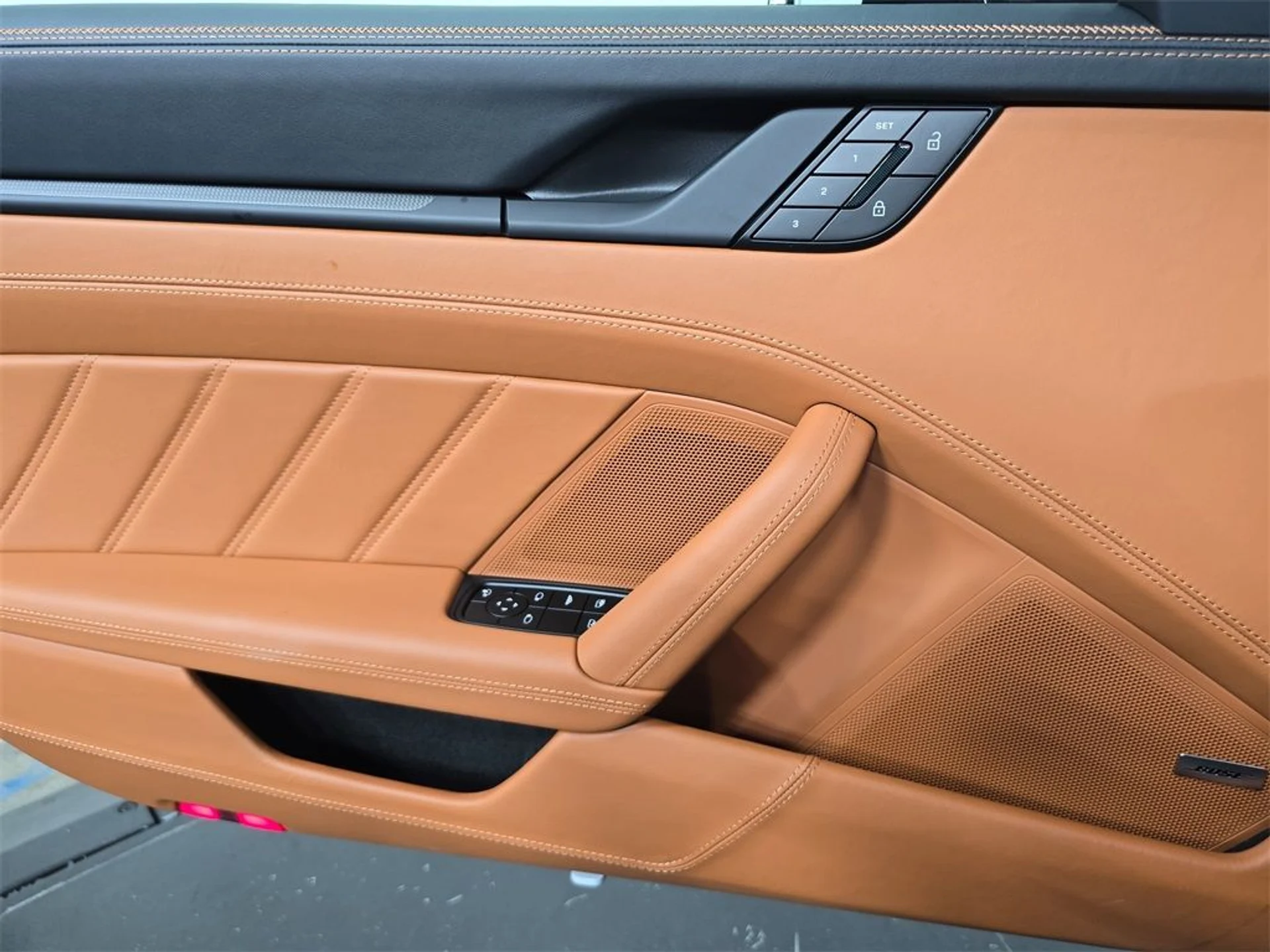 mph021_4156461326_32dc531d7a73e04fa386bae60f4a7e8e_568fc15346