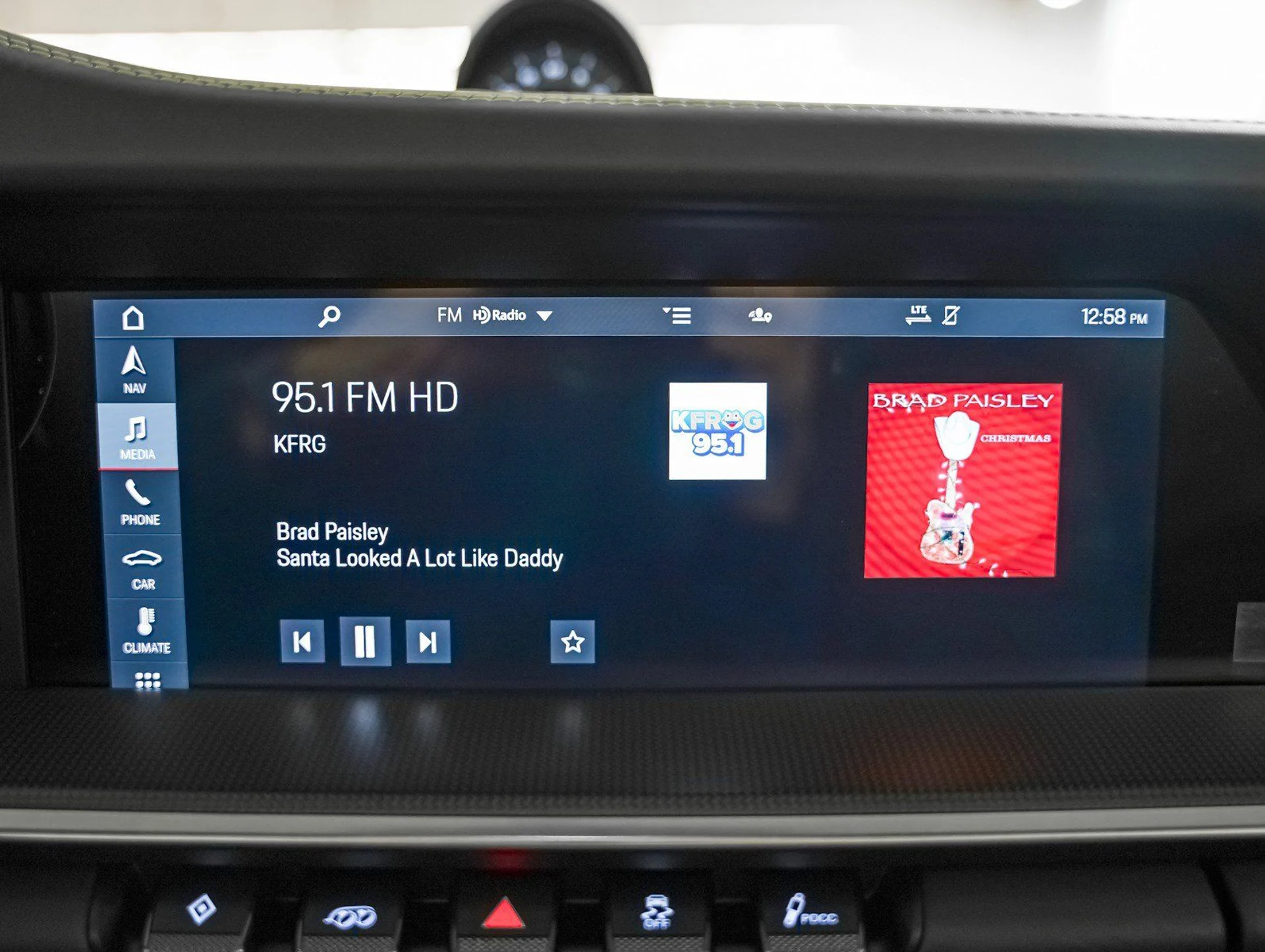 mph021_4158521024_5ba32350db952e0c5b448b6dcd71c4d2_eb36489414