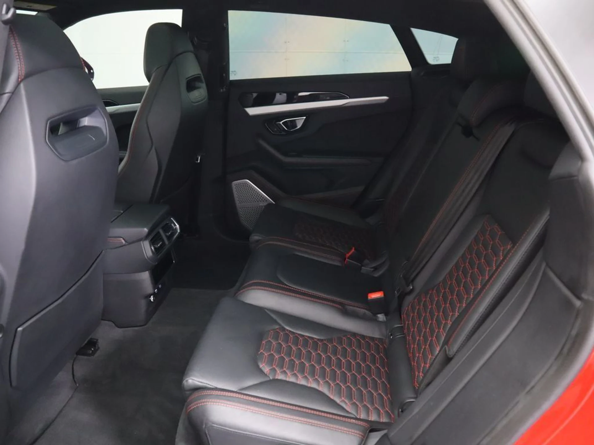 mph021_4162707873_used_2021_lamborghini_urus_awd_8868_22861211_22_1024_f535c718f2