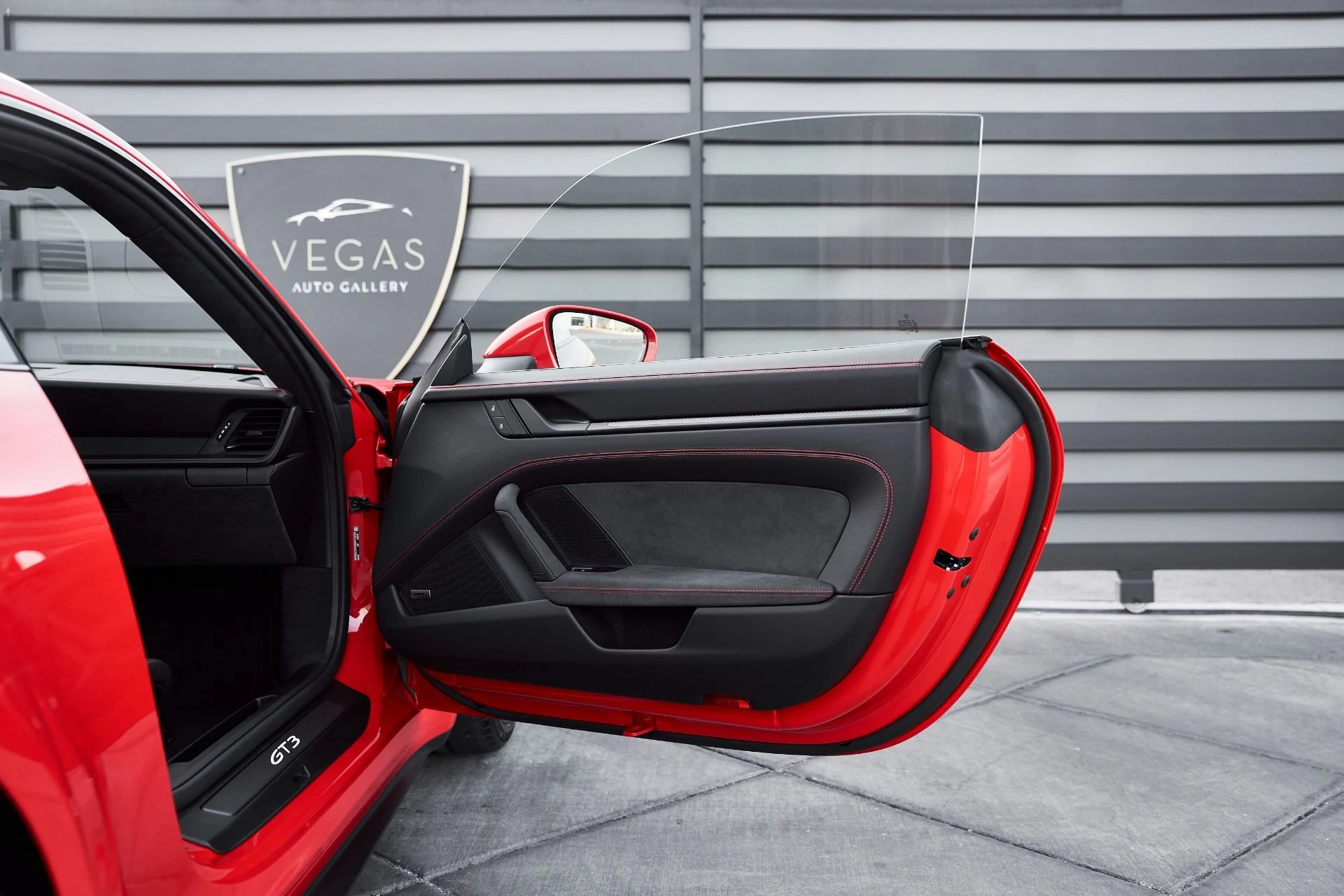 mph021_416767517_Used_2025_Porsche_911_GT_3_1766514428_c332ce5699