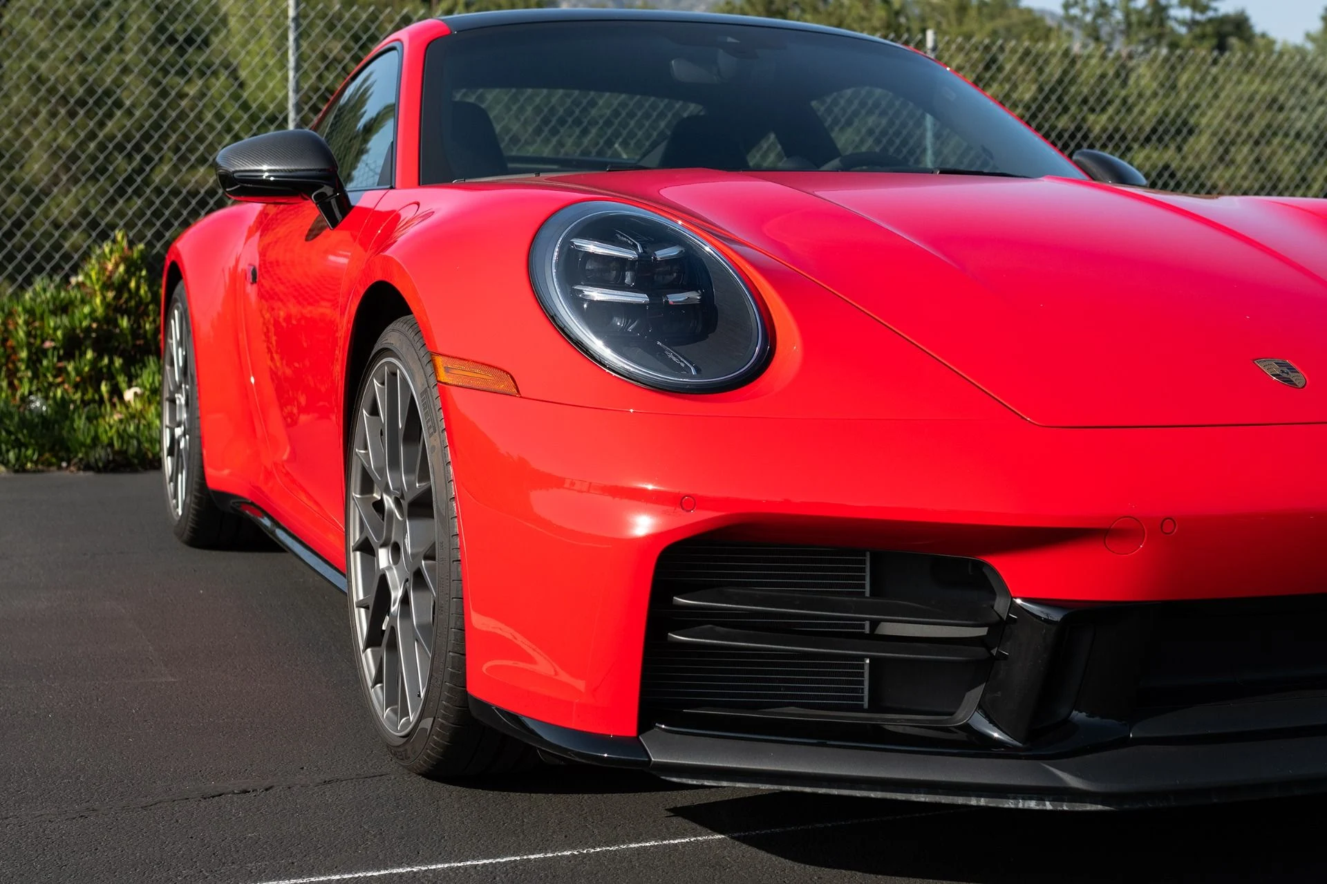 mph021_4170224675_Used_2025_Porsche_911_Carrera_1777913739_159a5606ac