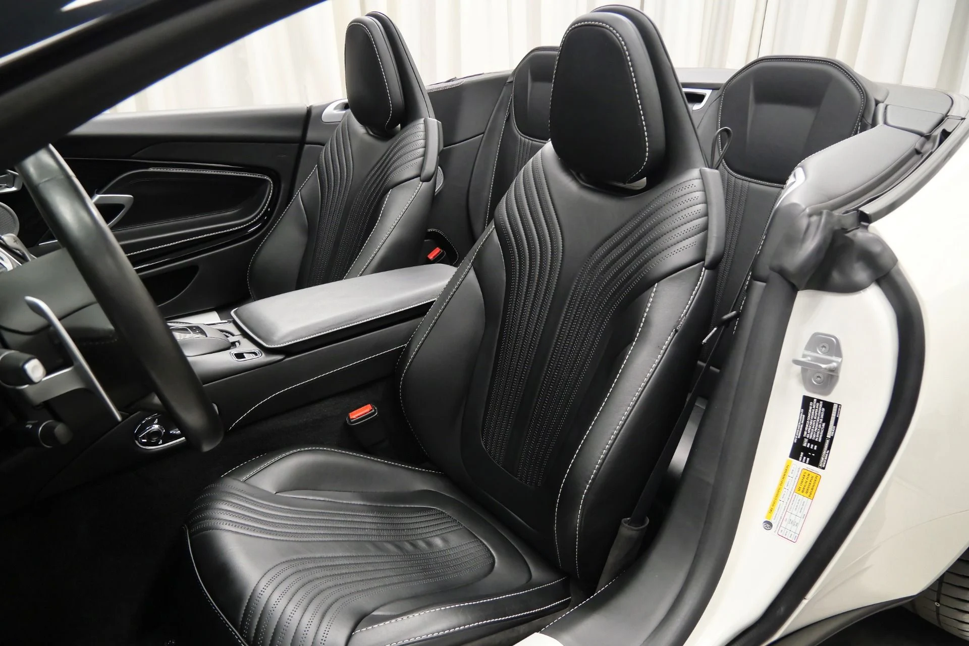mph021_4176465300_Used_2019_Aston_Martin_DB_11_Volante_Gloss_Black_Bodypack_Heated_and_Ventilated_Seats_1764691005_9315629379