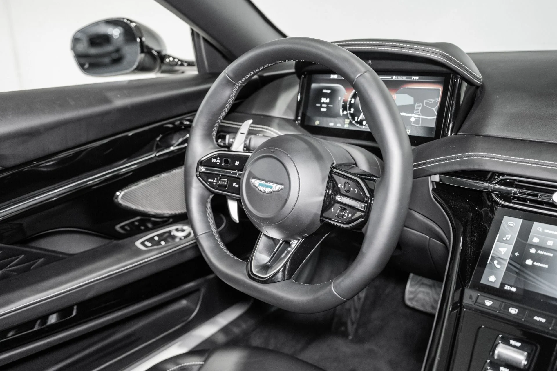 mph021_4178346709_Used_2024_Aston_Martin_DB_12_V8_1773165102_fb6ce721b8