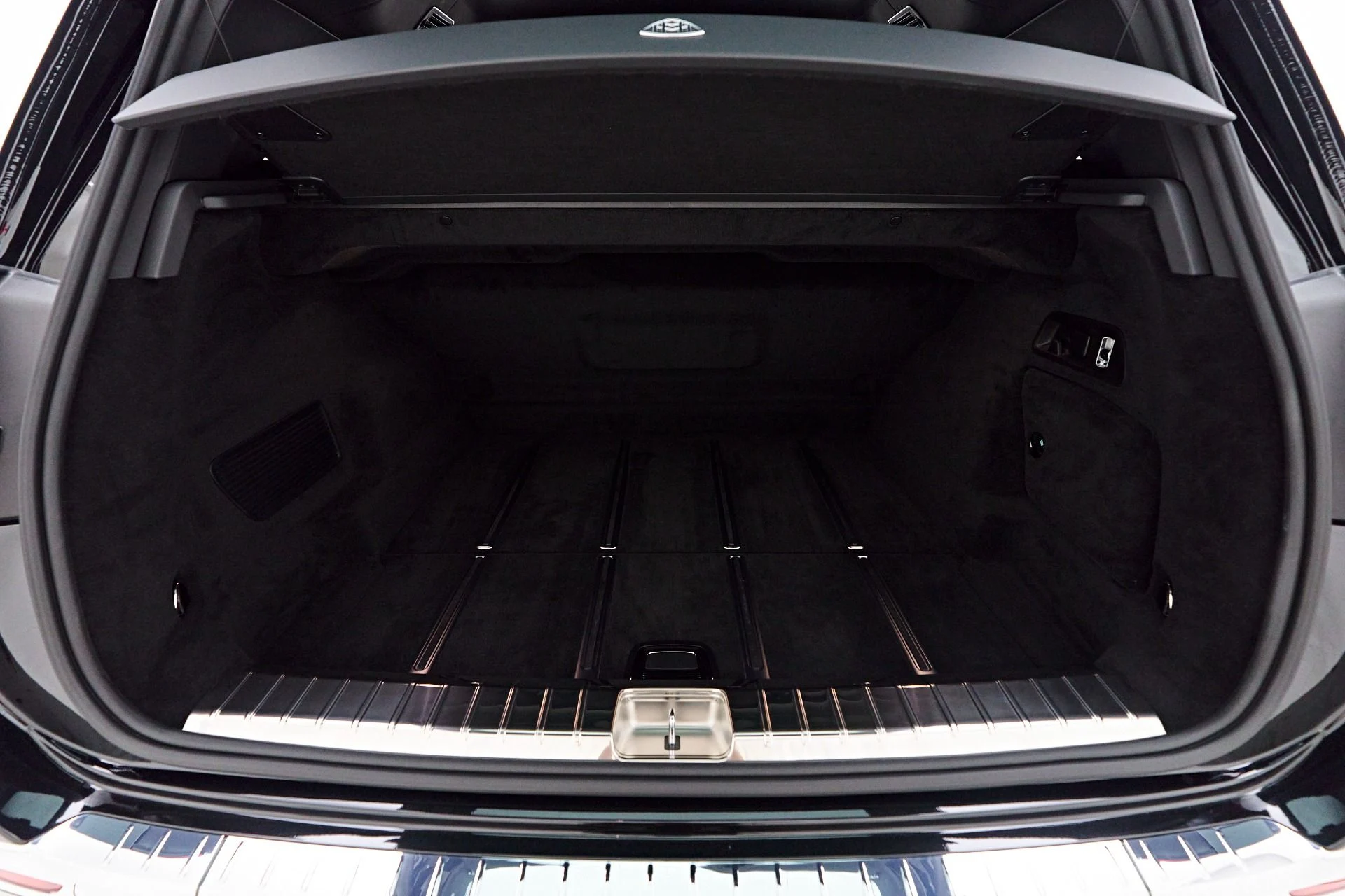 mph021_4178562916_Used_2023_Mercedes_Benz_GLS_Maybach_GLS_600_1762799210_c6920333e5