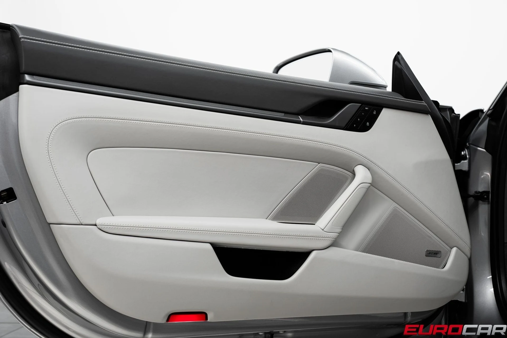 mph021_4178671037_image_22_153da134e7