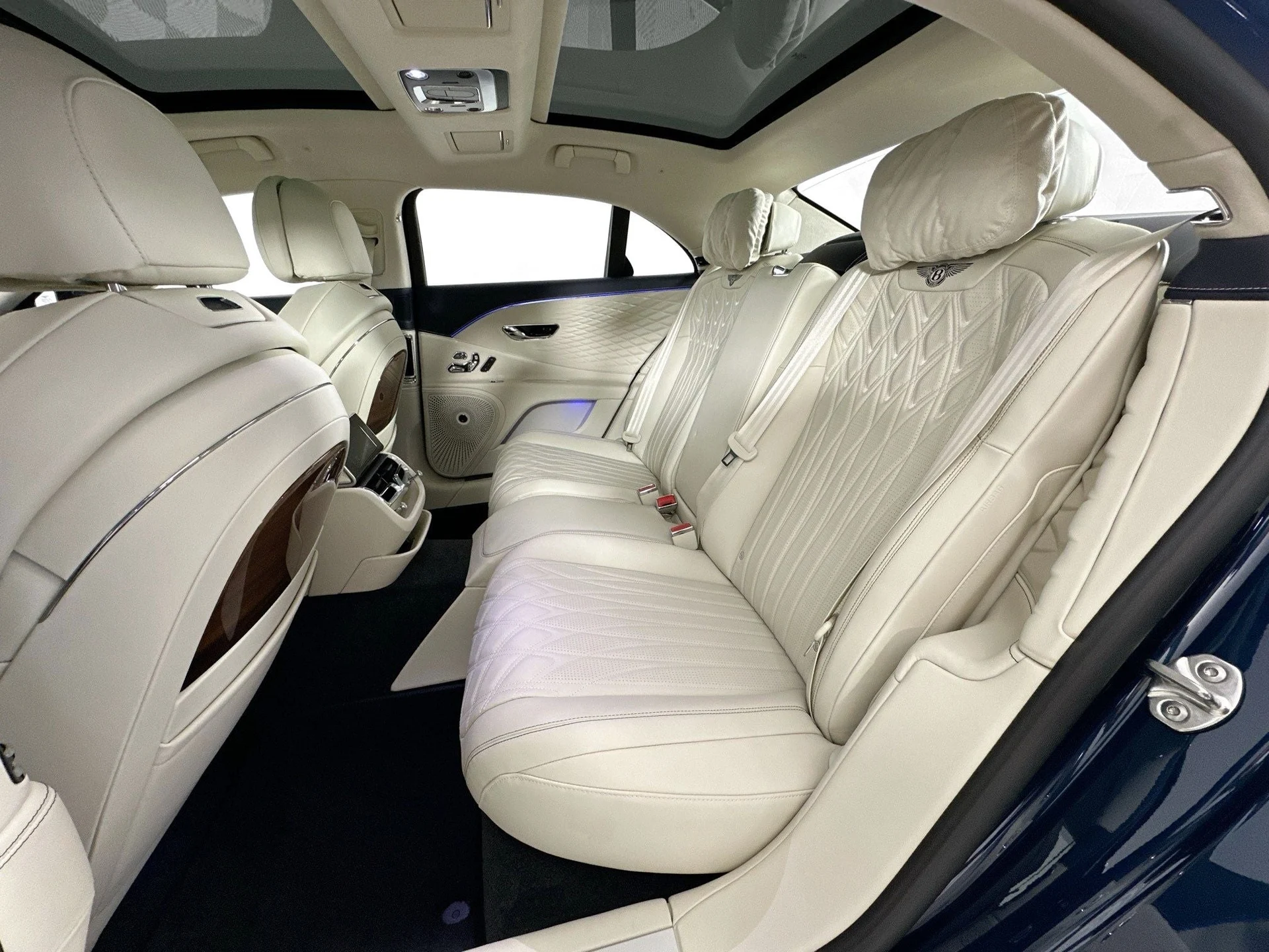 mph021_4181238571_22_e825d2358a