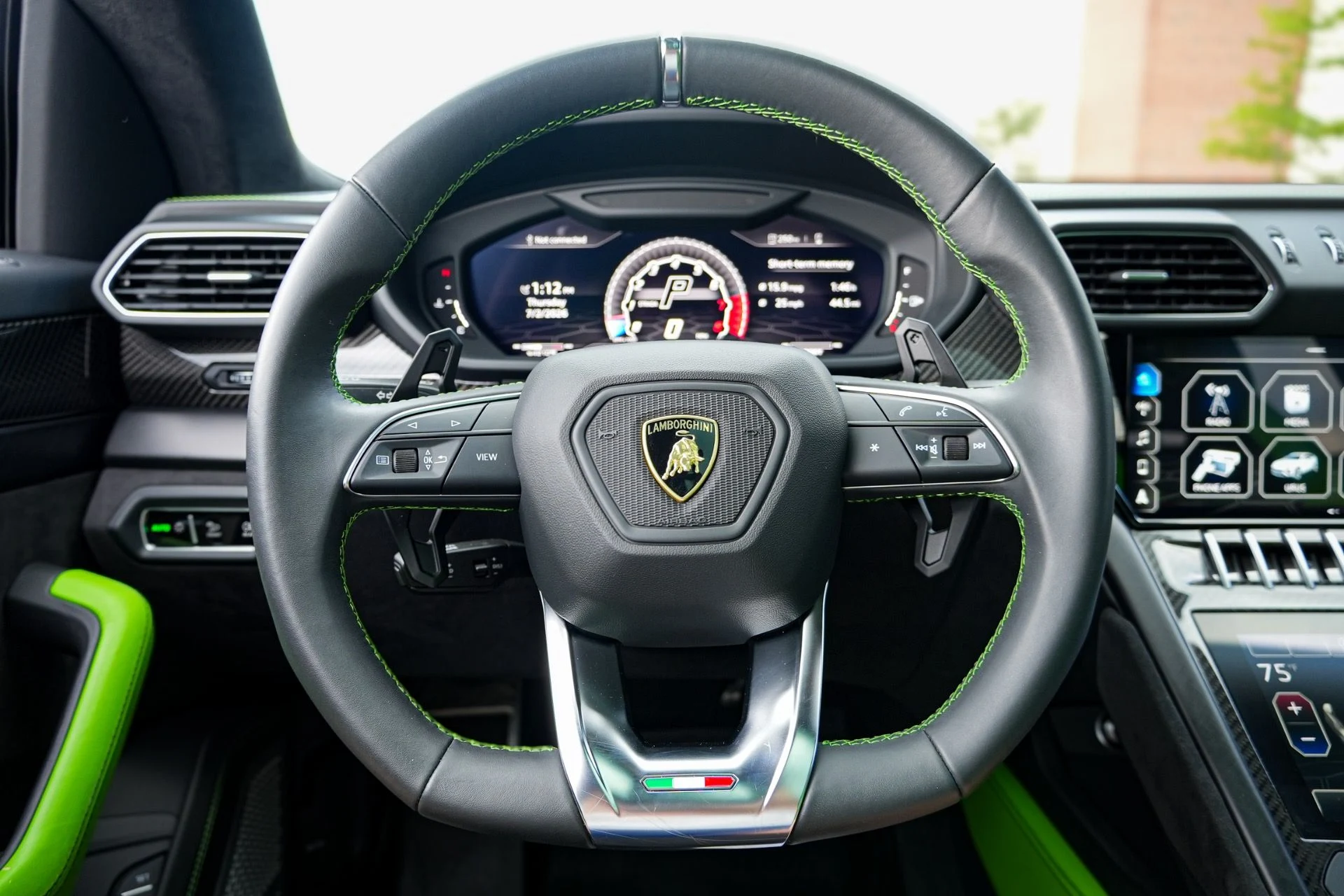mph021_41824266_Used_2021_Lamborghini_Urus_1783023409_5dcd64125a