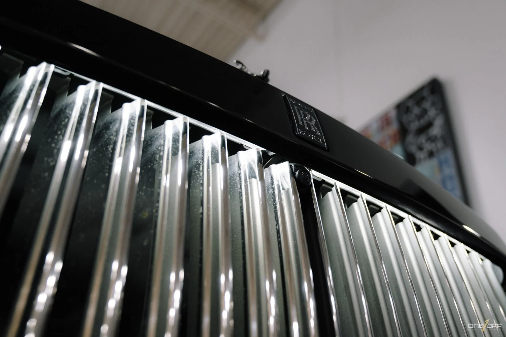 mph021_4183323319_Used_2022_Rolls_Royce_Black_Badge_Ghost_FULL_Urban_Design_Carbon_Kit_477_K_MSRP_Starlight_1759778193_4e07969088