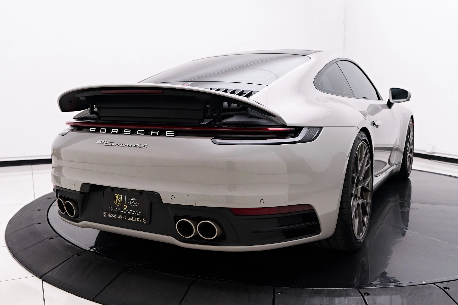 mph021_4184465292_Used_2023_Porsche_911_Carrera_4_S_1757702369_6b1bec3d3b