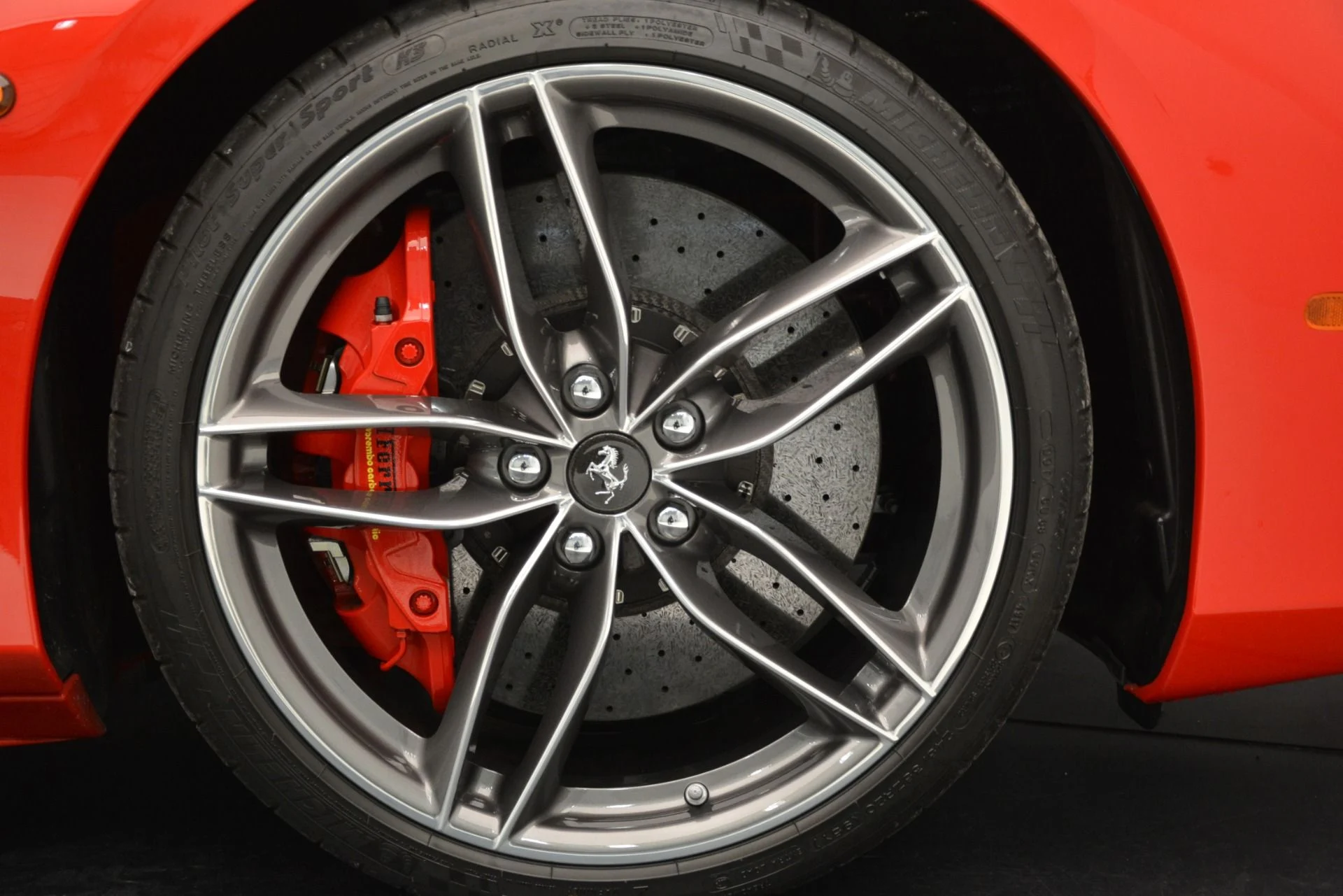 mph021_419115092_Used_2018_Ferrari_488_GTB_1784751136_ac5994a15c