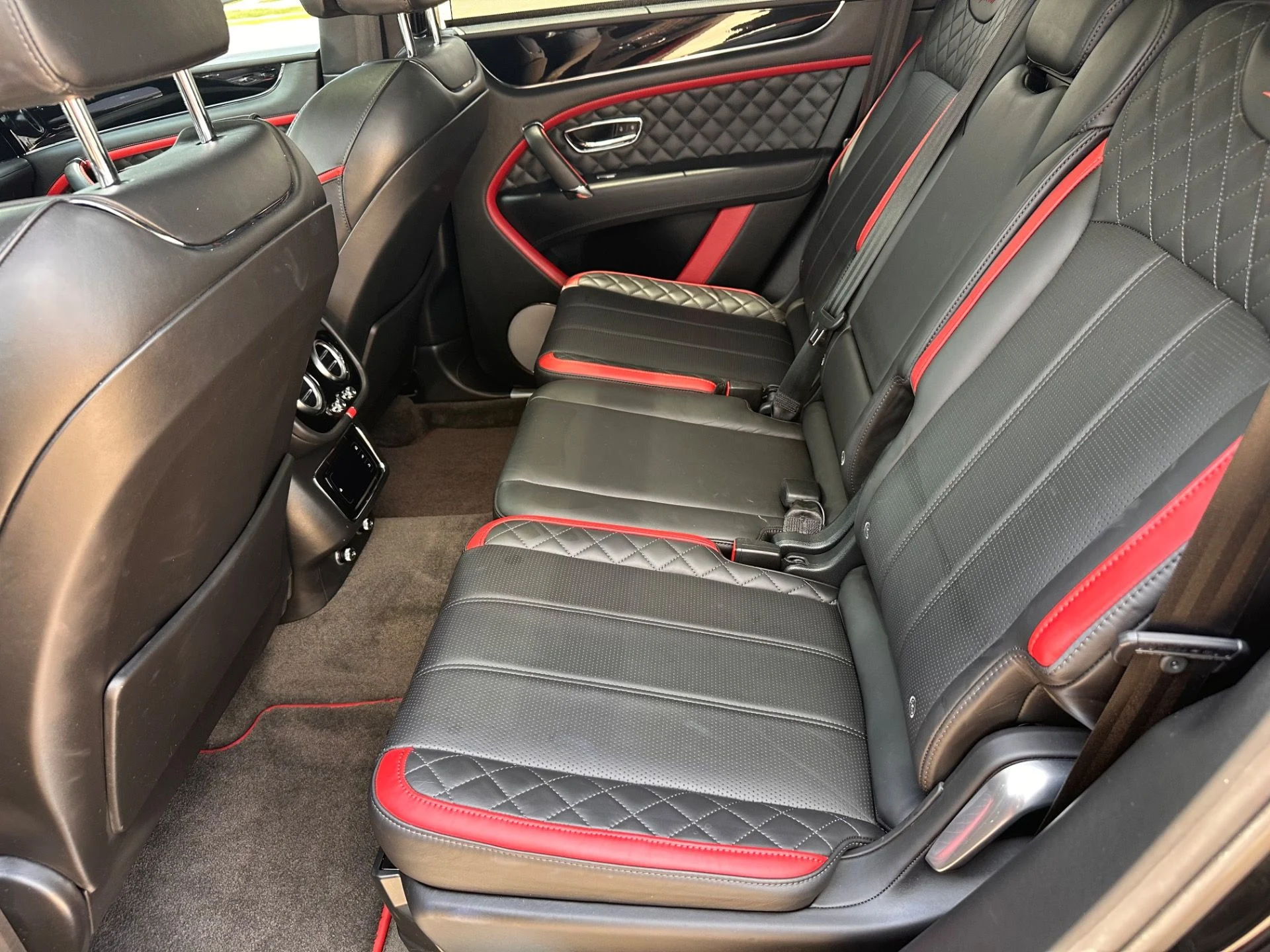 mph021_4203459571_Used_2020_Bentley_Bentayga_Speed_1783614017_b0cdb1fca2