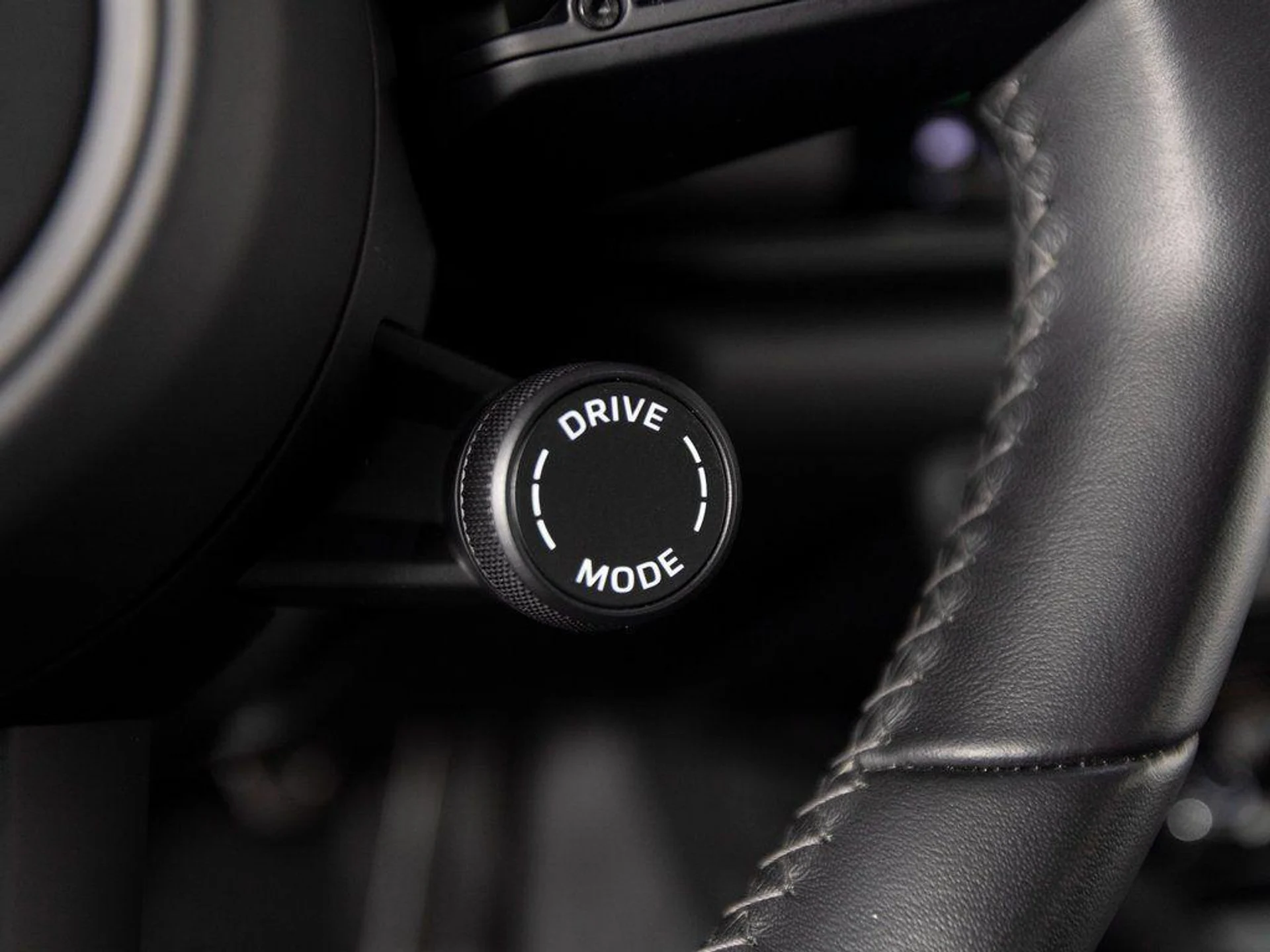 mph021_4205966525_Oa_O_Ay_W_Kbk_WQB_Bo_CMJ_dp_E_Yy_Q_Pp0_694d53273c