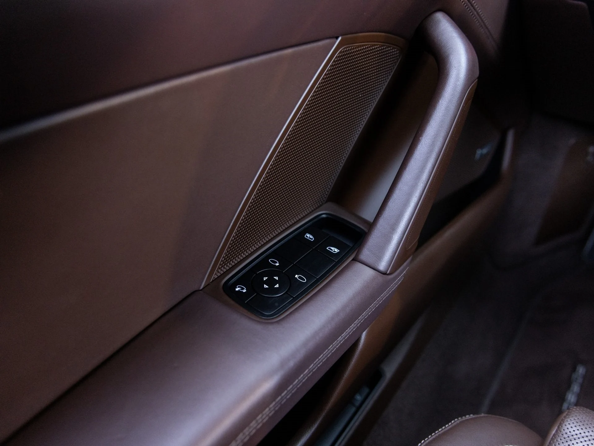 mph021_4206648912_22_577da9261a