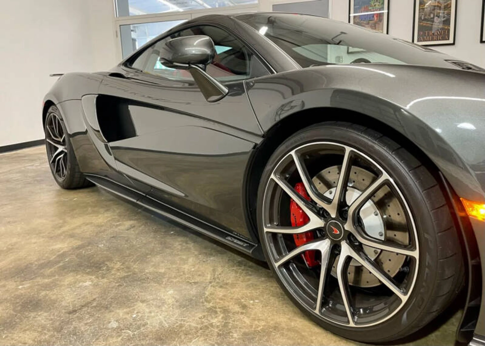 mph021_4216617050_2017_mclaren_570gt_base_2dr_coupe_c6a72010db