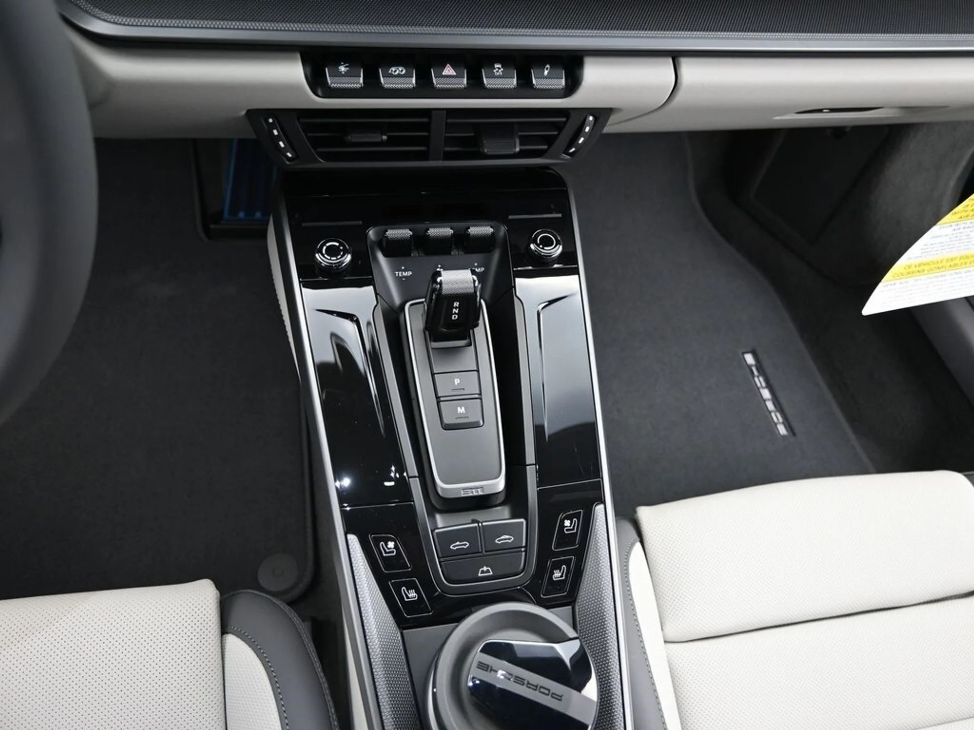 mph021_4221779220_cffa9fb969f17a23b4b1194bbe6c874fx_7c0e1547b4