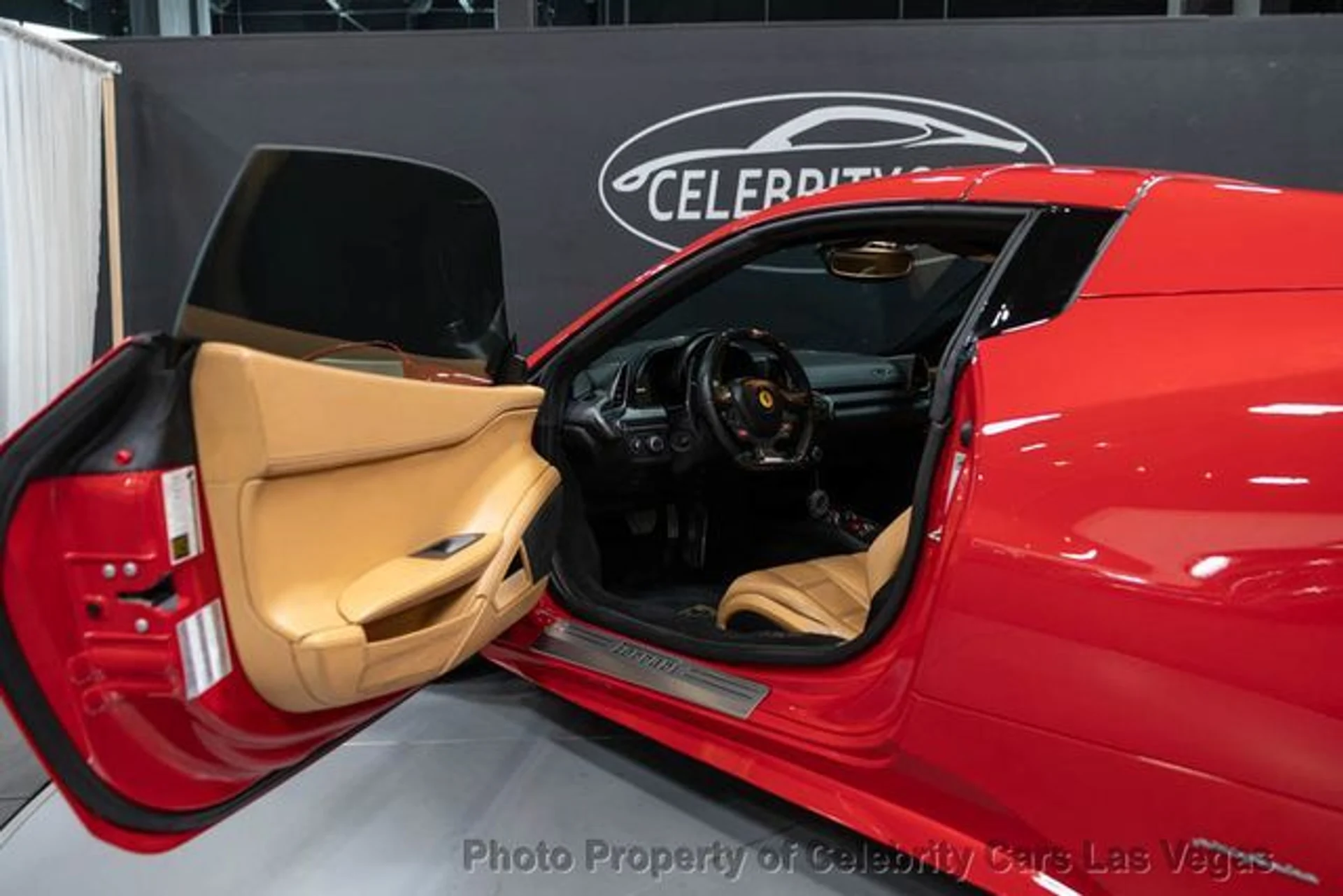 mph021_4225173476_used_2013_ferrari_458_italia_2drconvertible_9707_23037118_26_640_4206bb92af