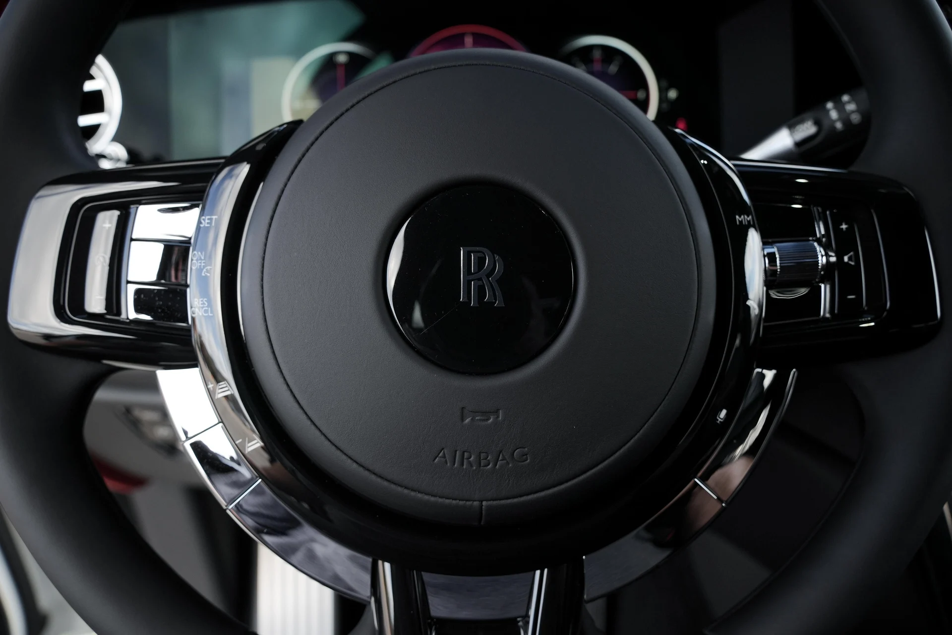 mph021_4230156667_Hi_Tech_Luxury_Imports_LLC_SLA_13_HA_05_TU_234101_image_21_2e198ce873