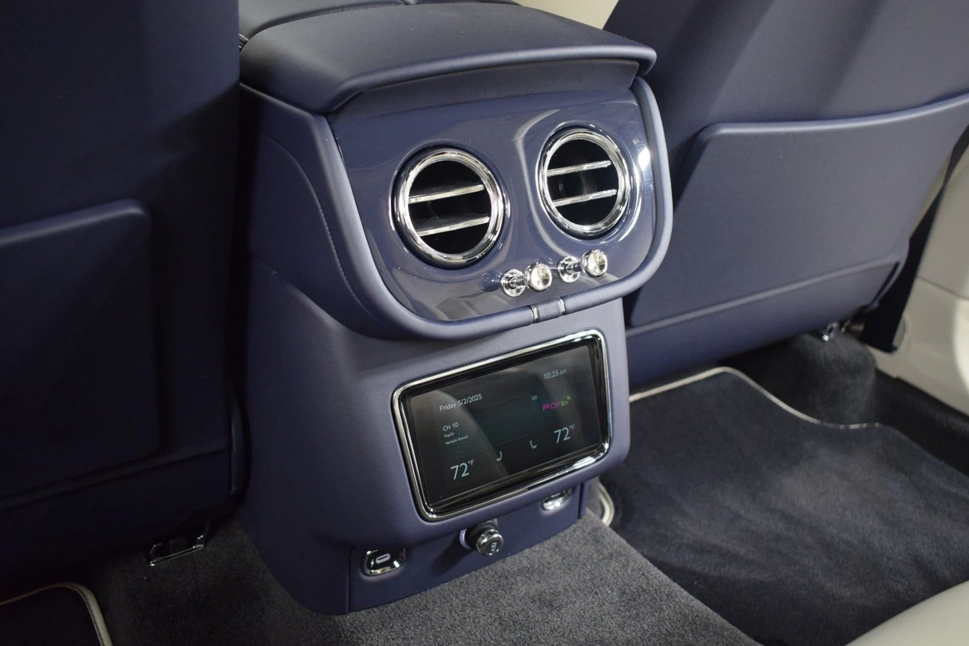 mph021_4230319652_2f2b09639128dc9343a9319e63cbc811x_37011dbef8