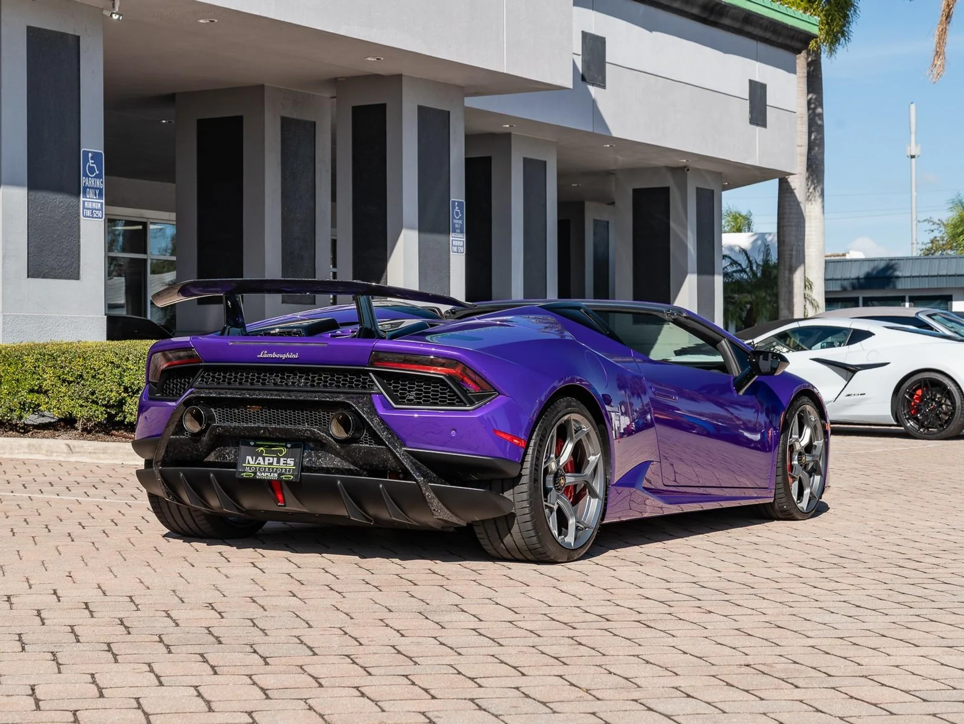 mph021_4235098244_Used_2019_Lamborghini_Huracan_Performante_1766430426_41cd225c12