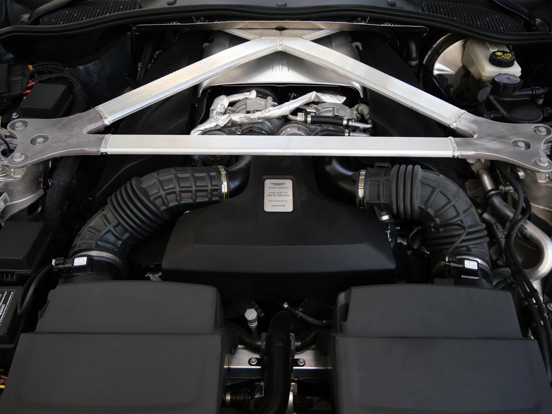 mph021_4235390255_0a2ff81af98e0d8aeaf2b1599f46395ex_c3e08417d8