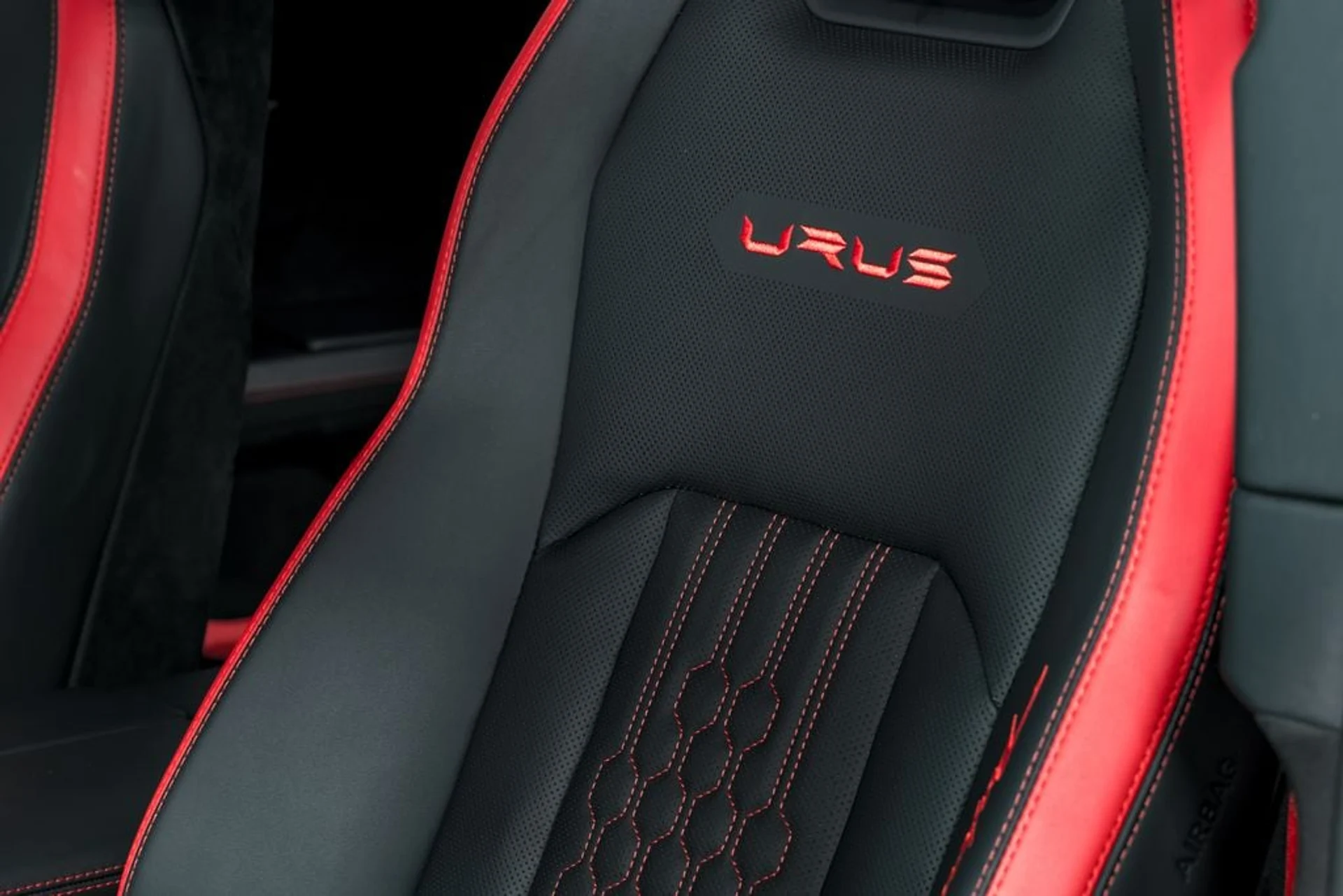 mph021_4236519541_69c1b91dd41952c6635b2f3d5a6be804x_b2b2742353