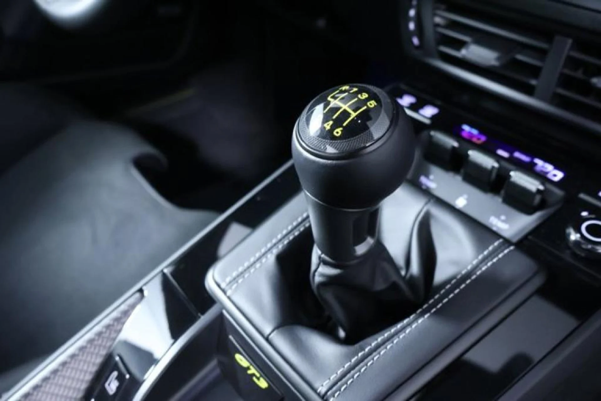 mph021_4236613704_bi_OD_Njblha_p_T5_Qrk_O_Lhn_Y_Ub_FII_e01d8c0cff