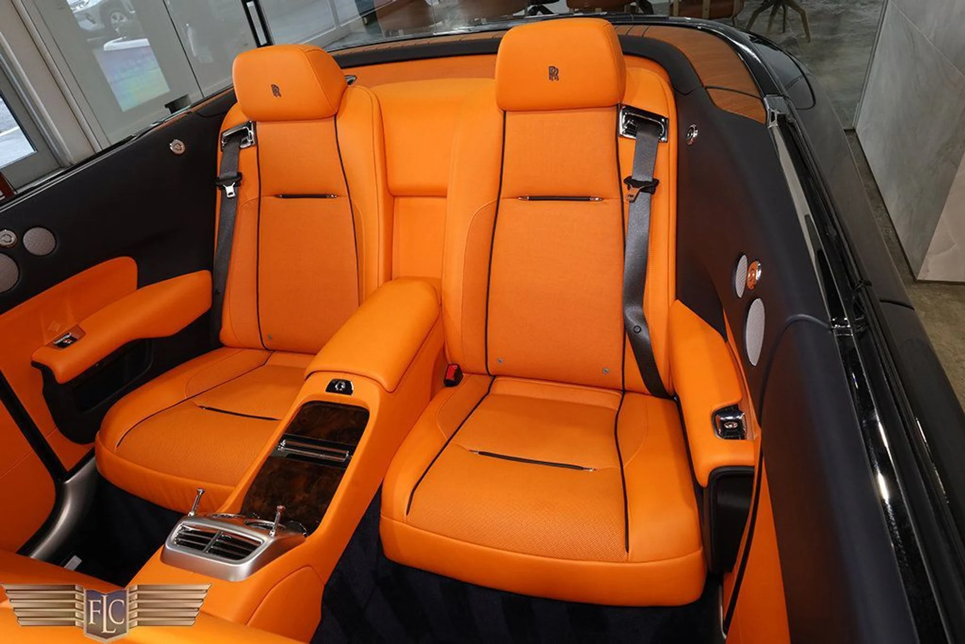 mph021_4237817217_used_2017_rolls_royce_dawn_convertible_9689_22999334_22_1024_664ee58f06