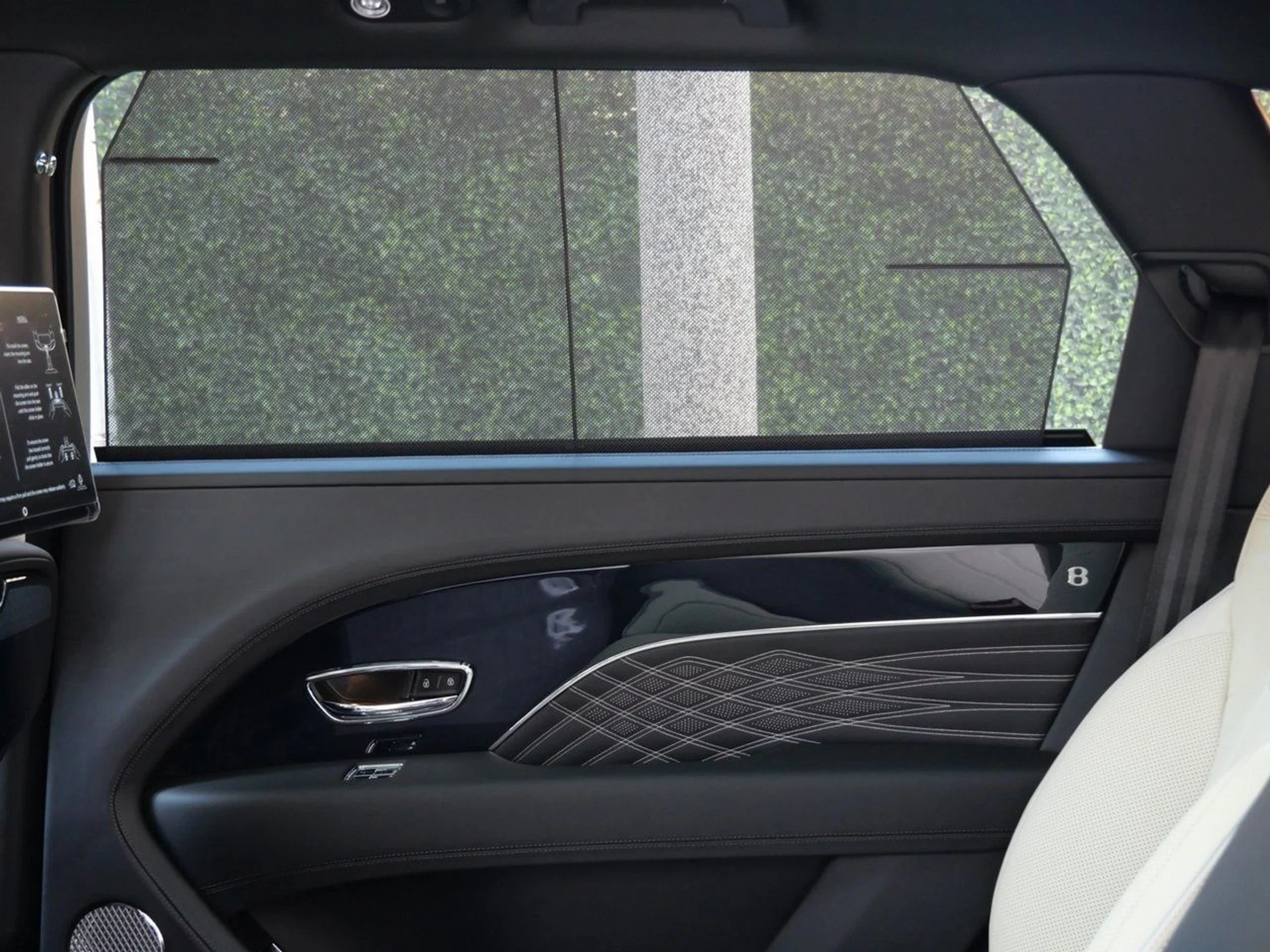 mph021_4238309892_199f9ac914217e3d1c2daa9c17ff9c36x_24796b77fe