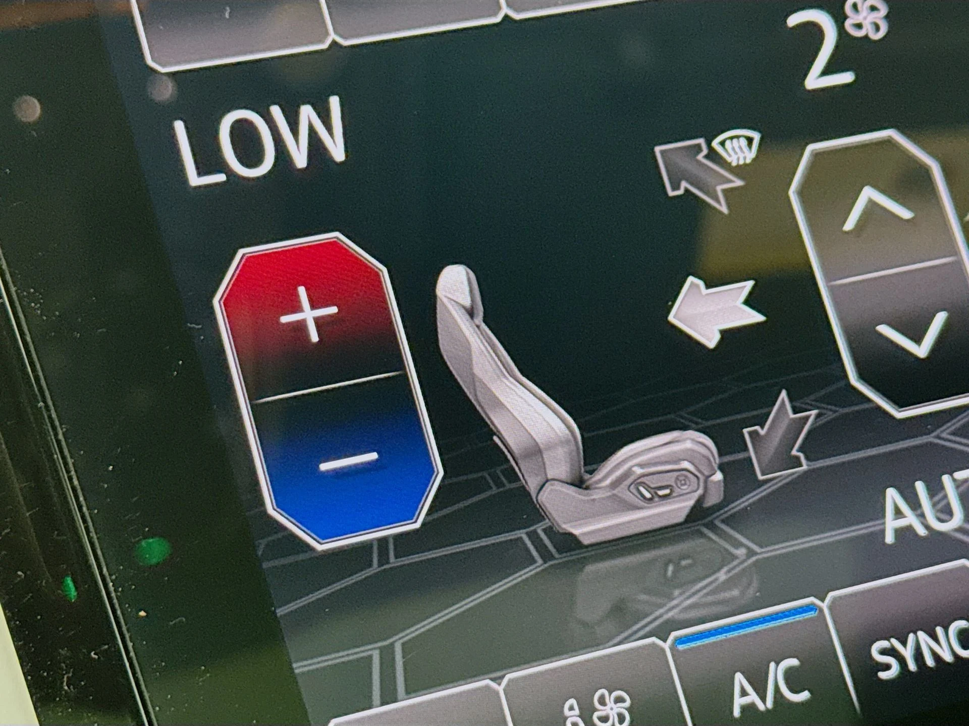 mph021_4238600150_c7b7702e879e7c8f41b25ac7e55c3687x_7b3ab8376d