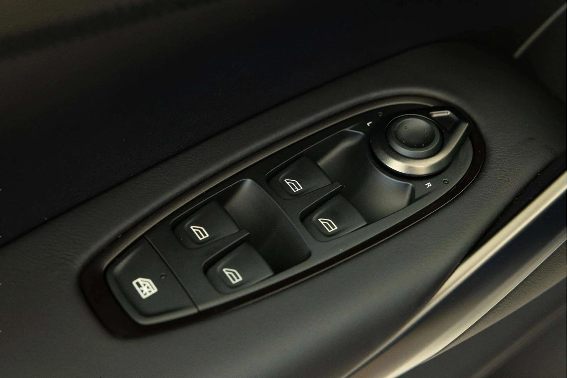 mph021_4240766134_9728bc43_740e_456a_a054_8ef8a2153447_b2c3a2c4d1