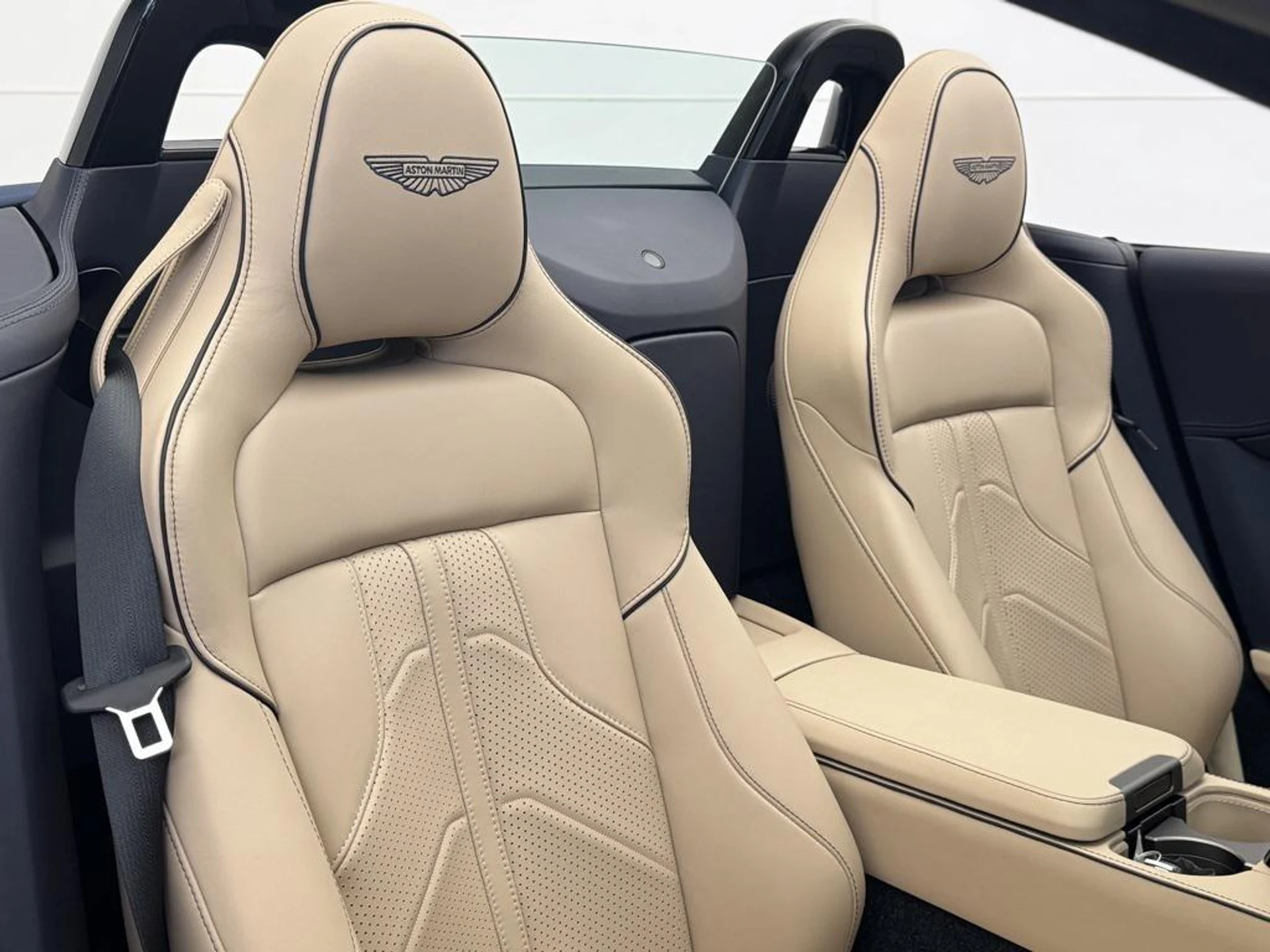 mph021_4244138771_e_H_Zjc7z7k_Rhphv_Ttn_N8x42wu_Cs8_52edc6046c