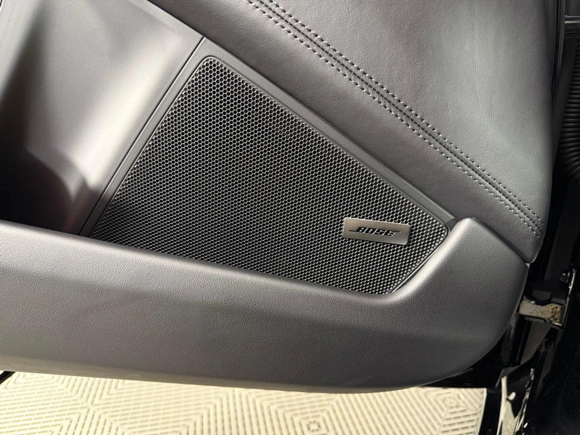 mph021_4270625374_qyulrw_J_Lfk_L8a_Y0_Wly_O_Xq0_O_Ghc_03f65a2a99