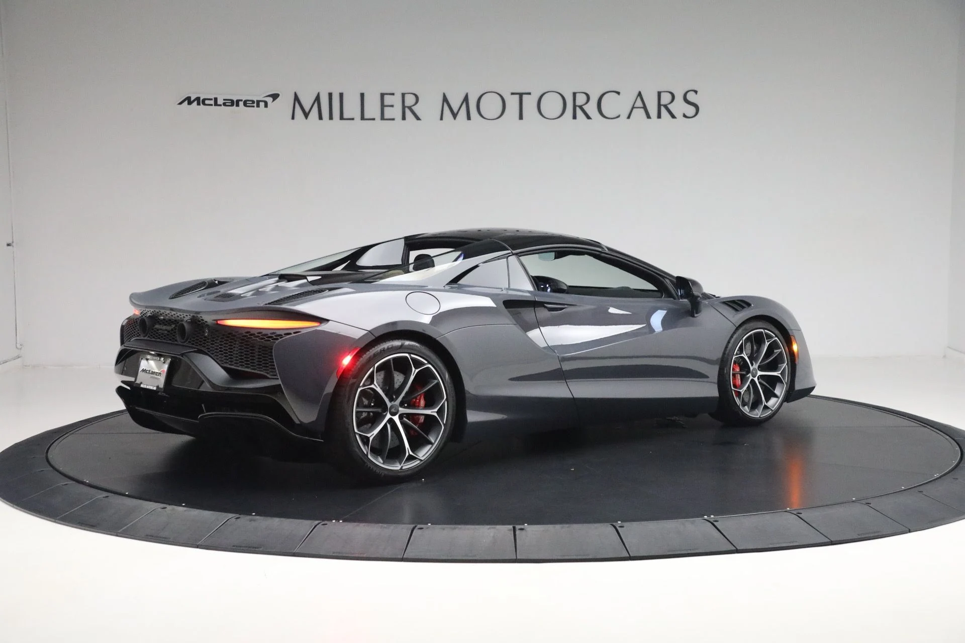 mph021_4272480582_New_2025_Mc_Laren_Artura_Spider_Tech_Lux_1ae26b63e2