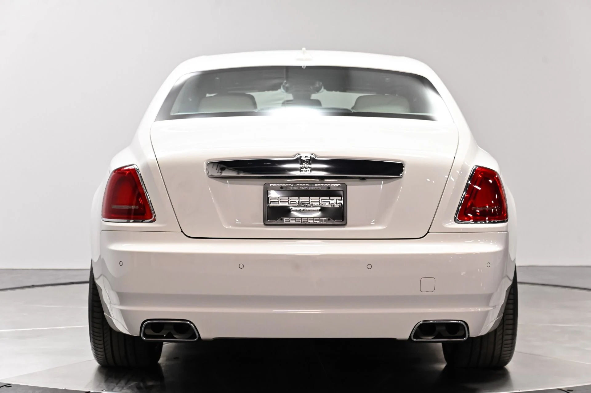 mph021_427961377_Used_2017_Rolls_Royce_Ghost_Base_1793114215_f38f7e4699